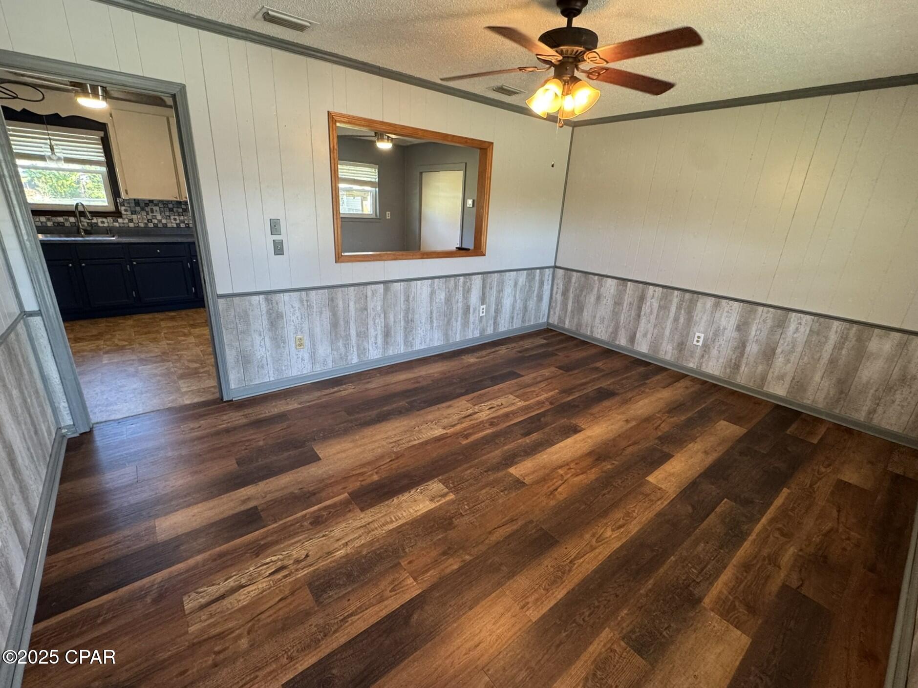 Image 3 For 8126 Adams Street