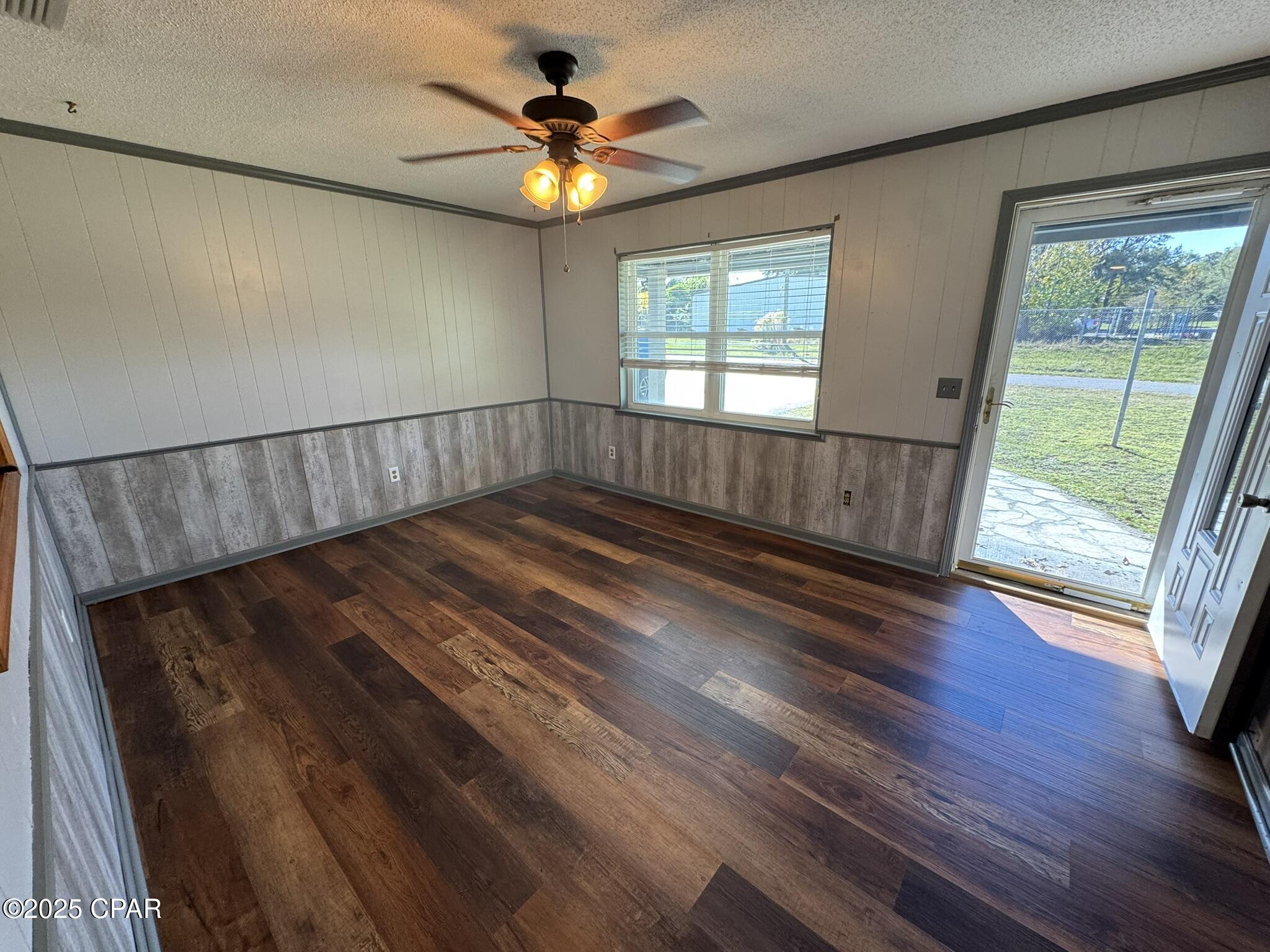 Image 4 For 8126 Adams Street