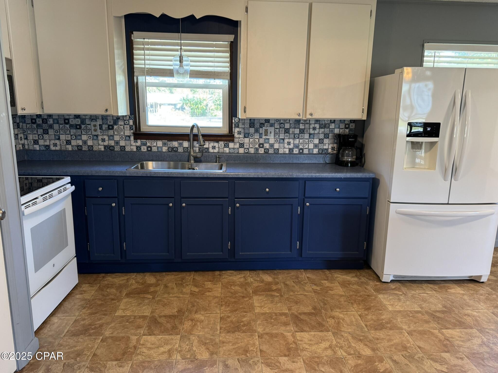 Image 6 For 8126 Adams Street