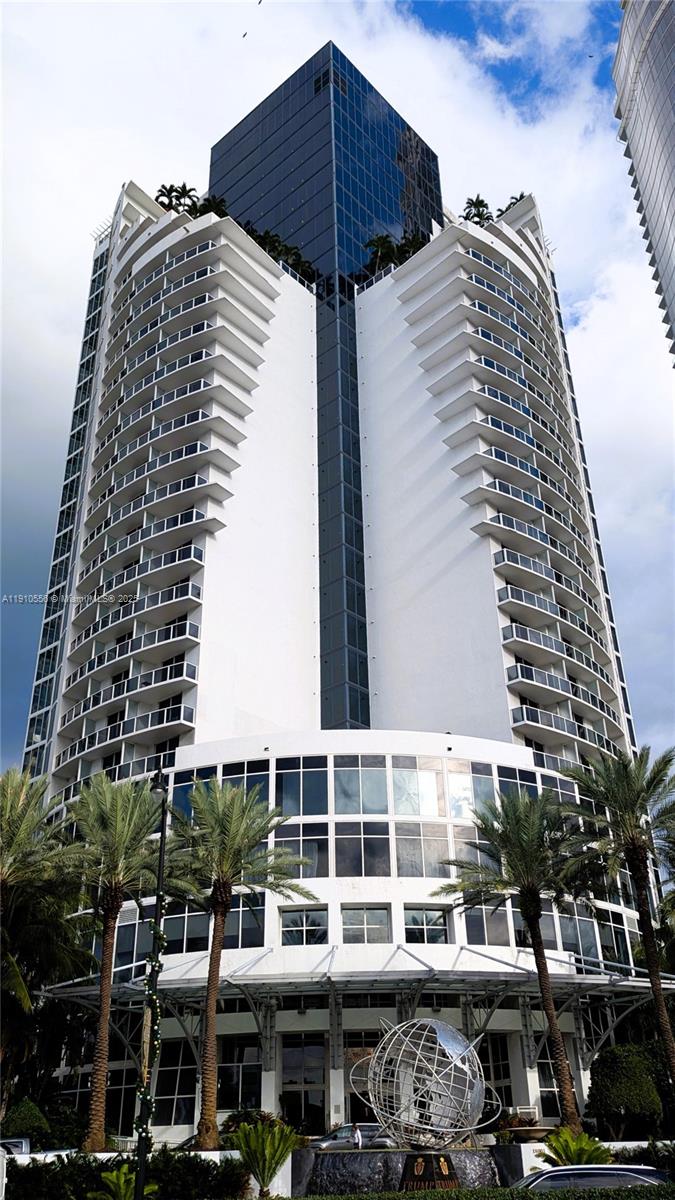Condo for Sale in Sunny Isles Beach, FL
