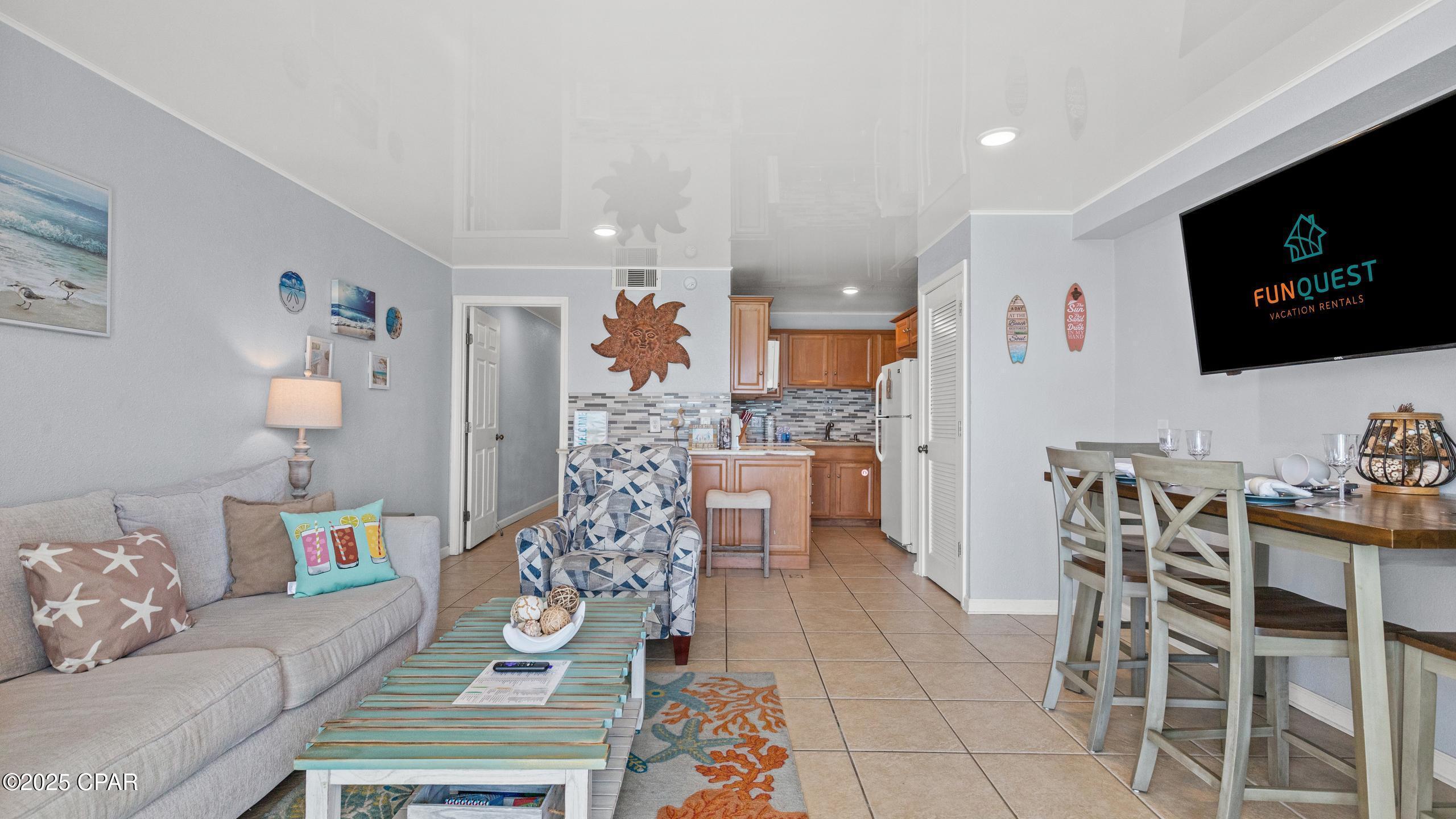 Image 10 For 8743 Thomas Drive 1023