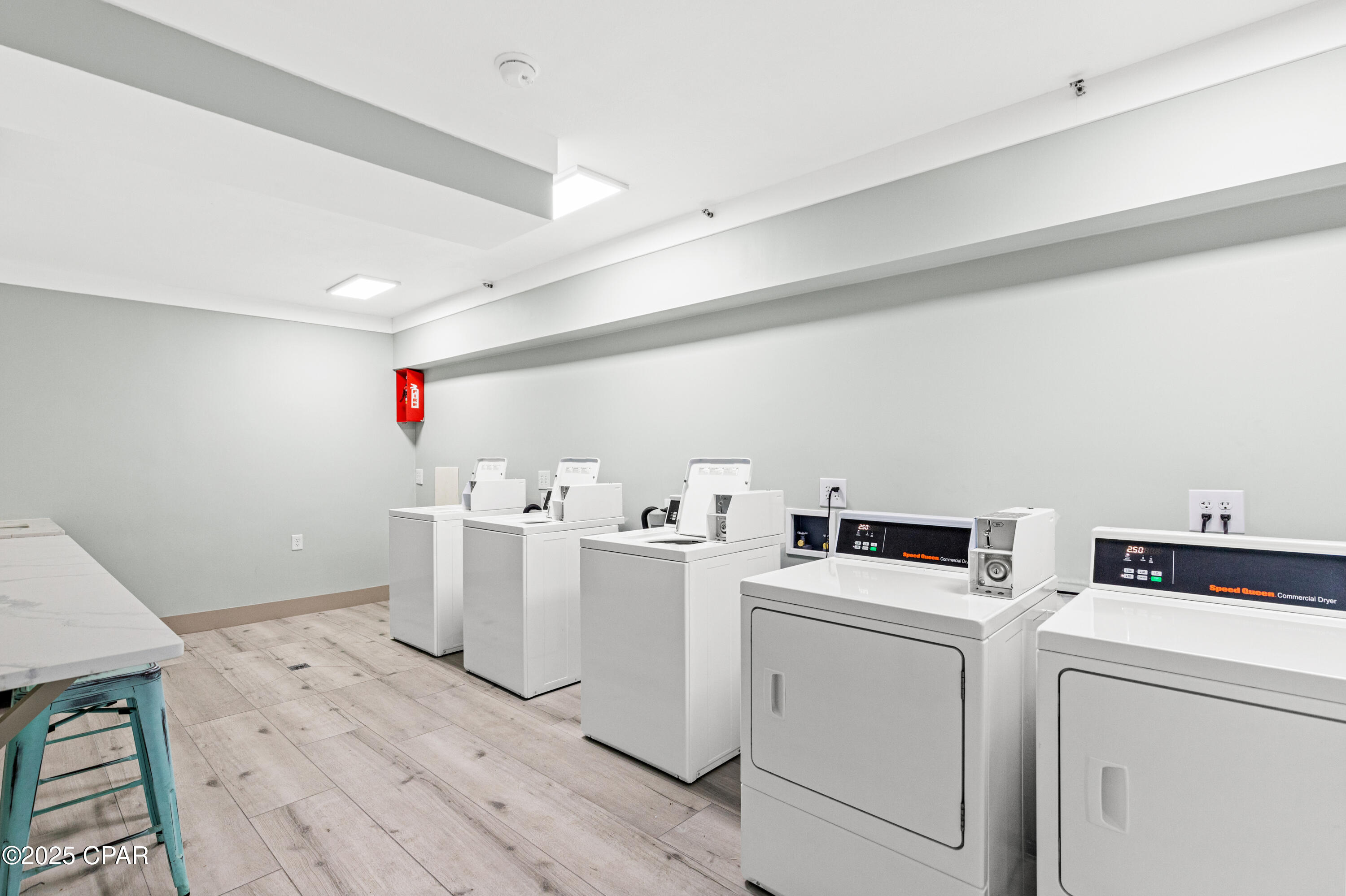 Image 31 For 8743 Thomas Drive 1023