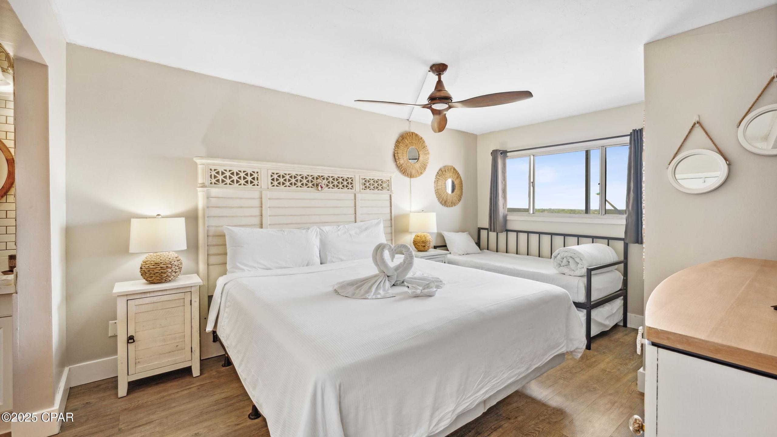 Image 8 For 8743 Thomas Drive 1023