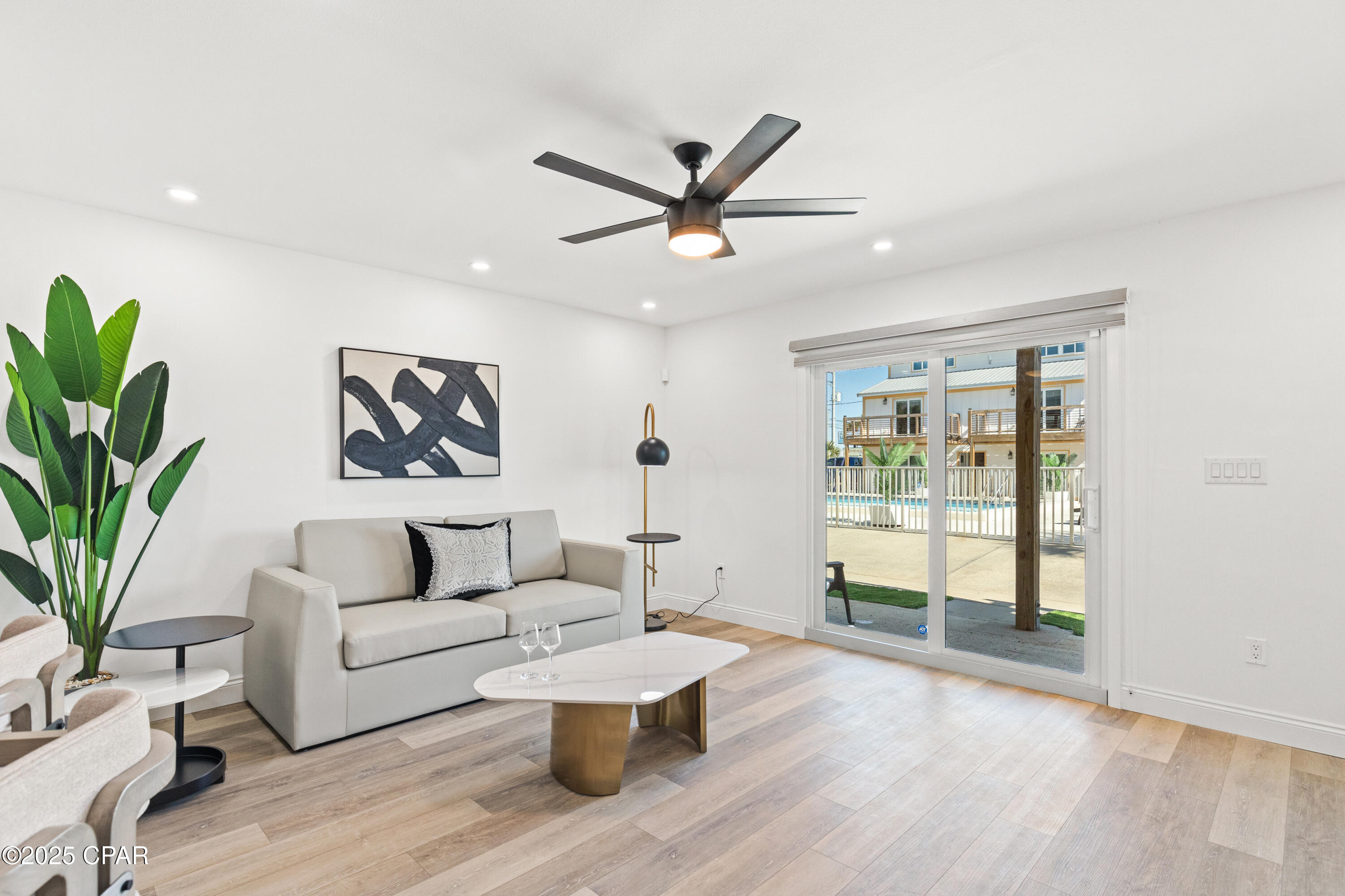 Image 9 For 8115 Thomas Drive 5a