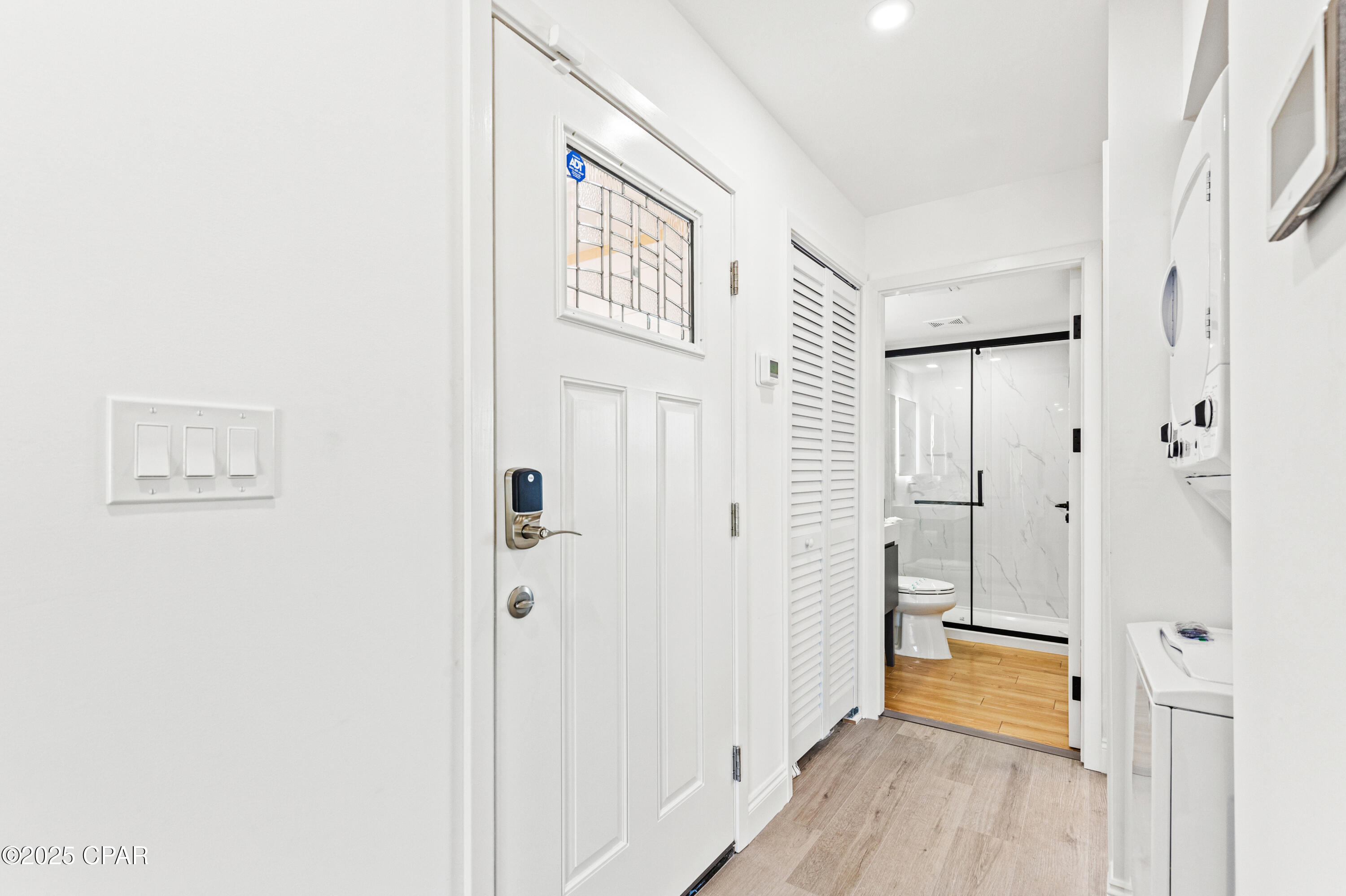 Image 13 For 8115 Thomas Drive 5c