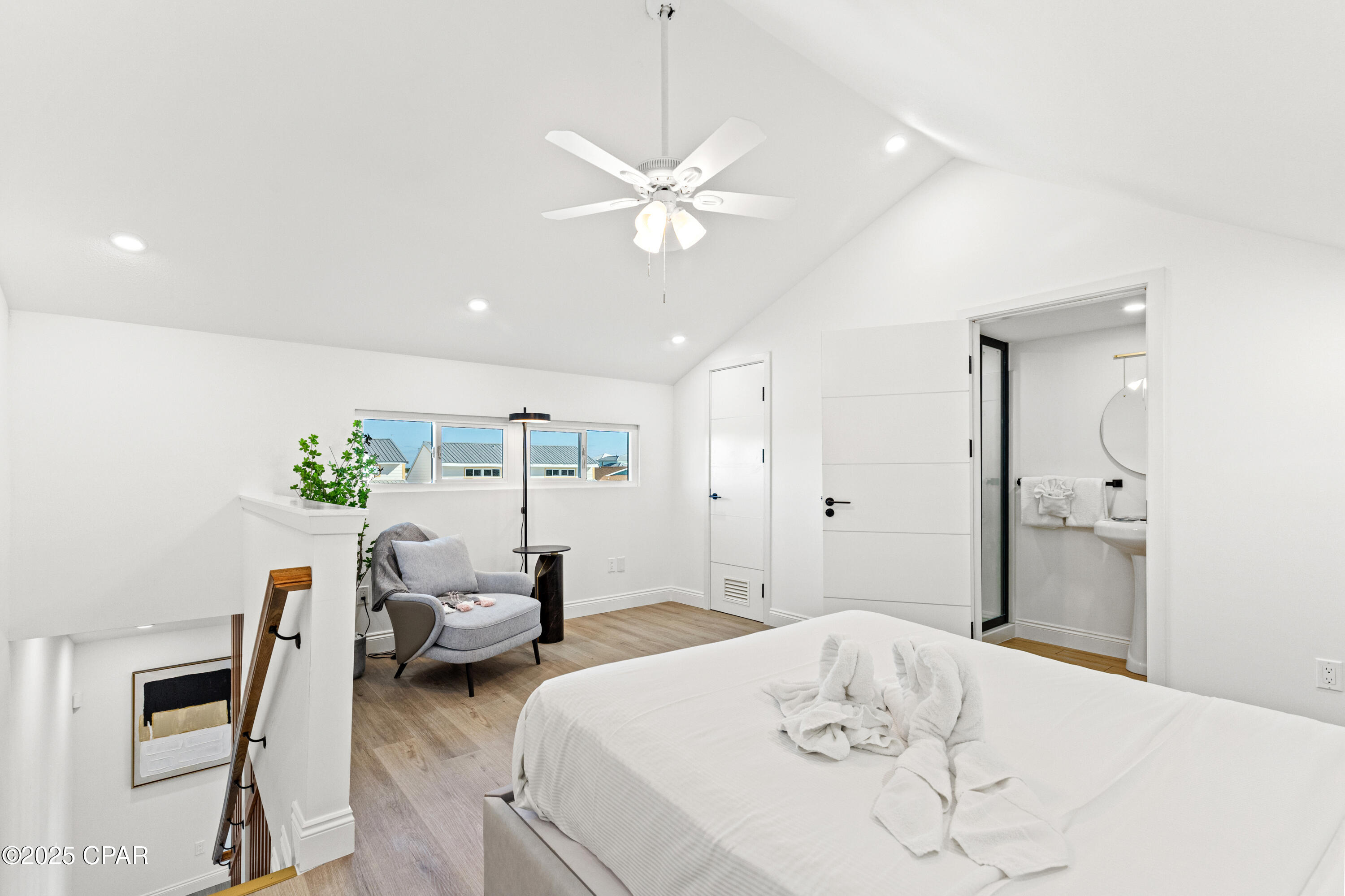 Image 18 For 8115 Thomas Drive 5c