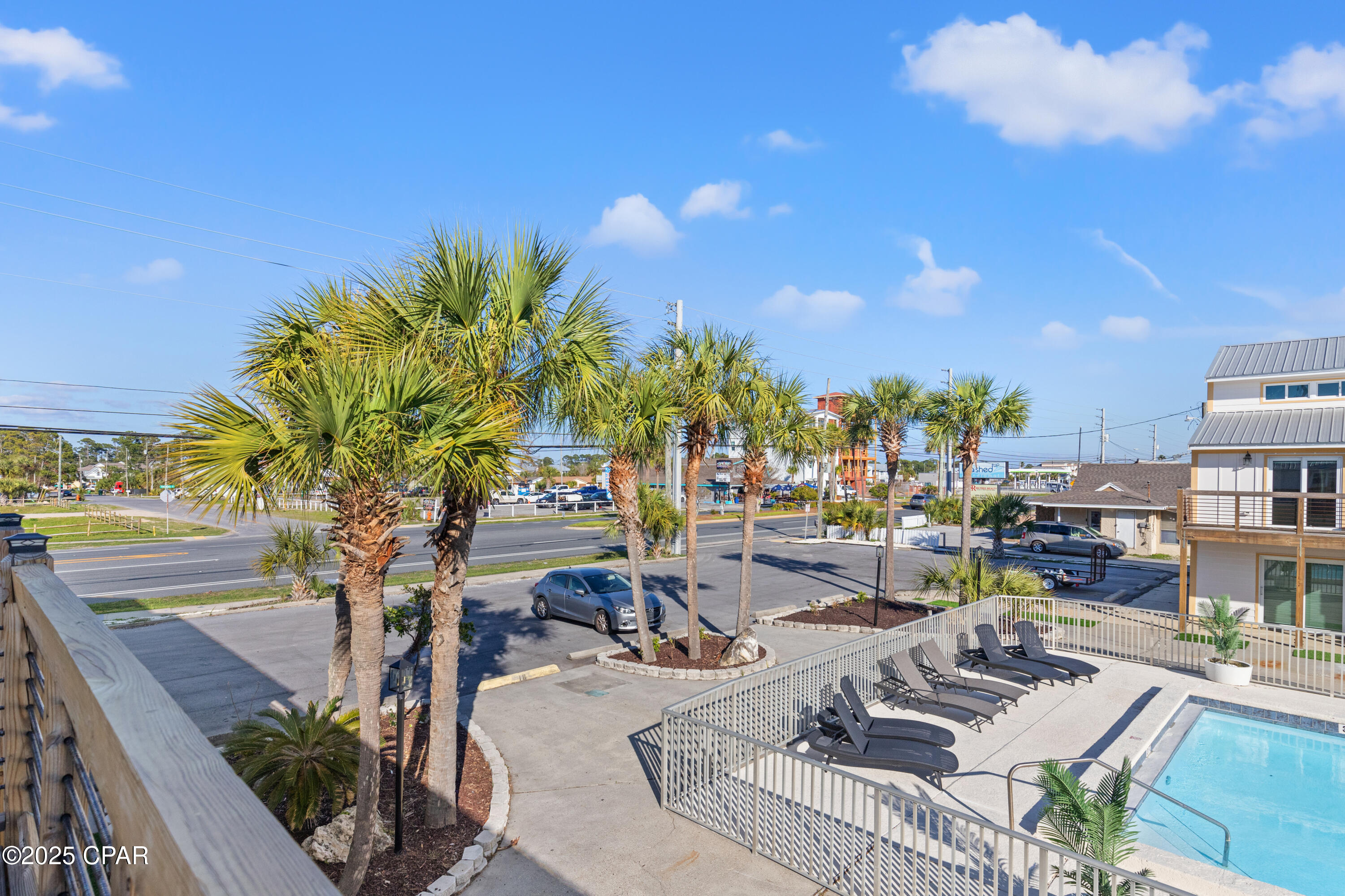 Image 5 For 8115 Thomas Drive 5c