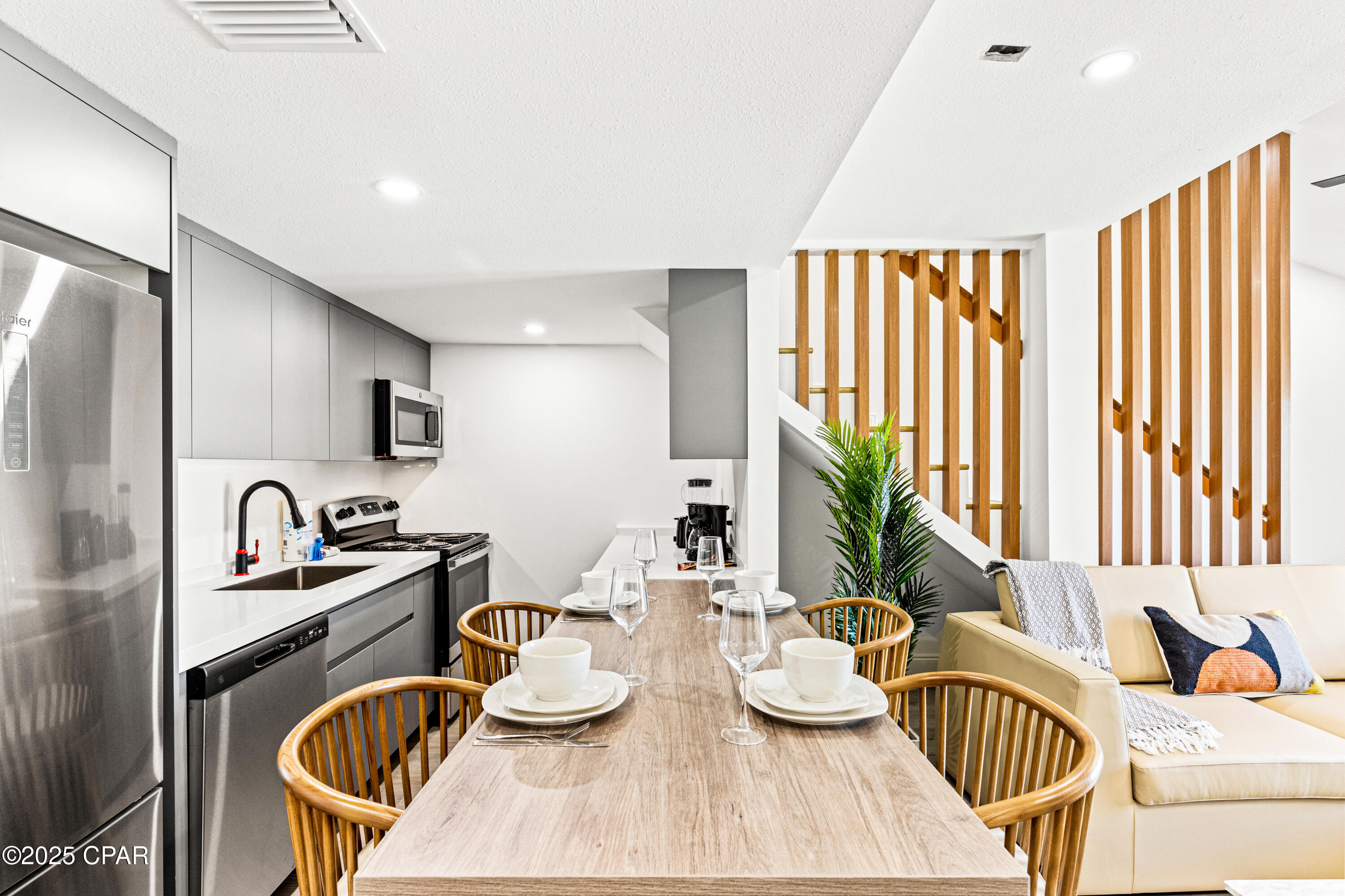 Image 9 For 8115 Thomas Drive 5c