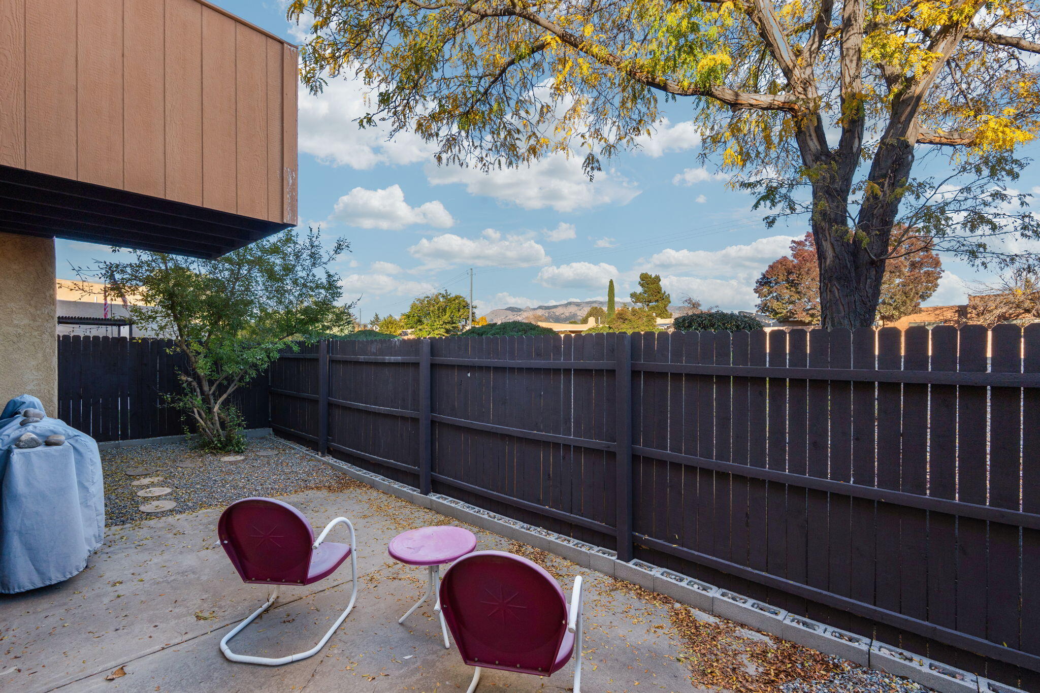 66 Calle De La Noche Boulevard NE Patio