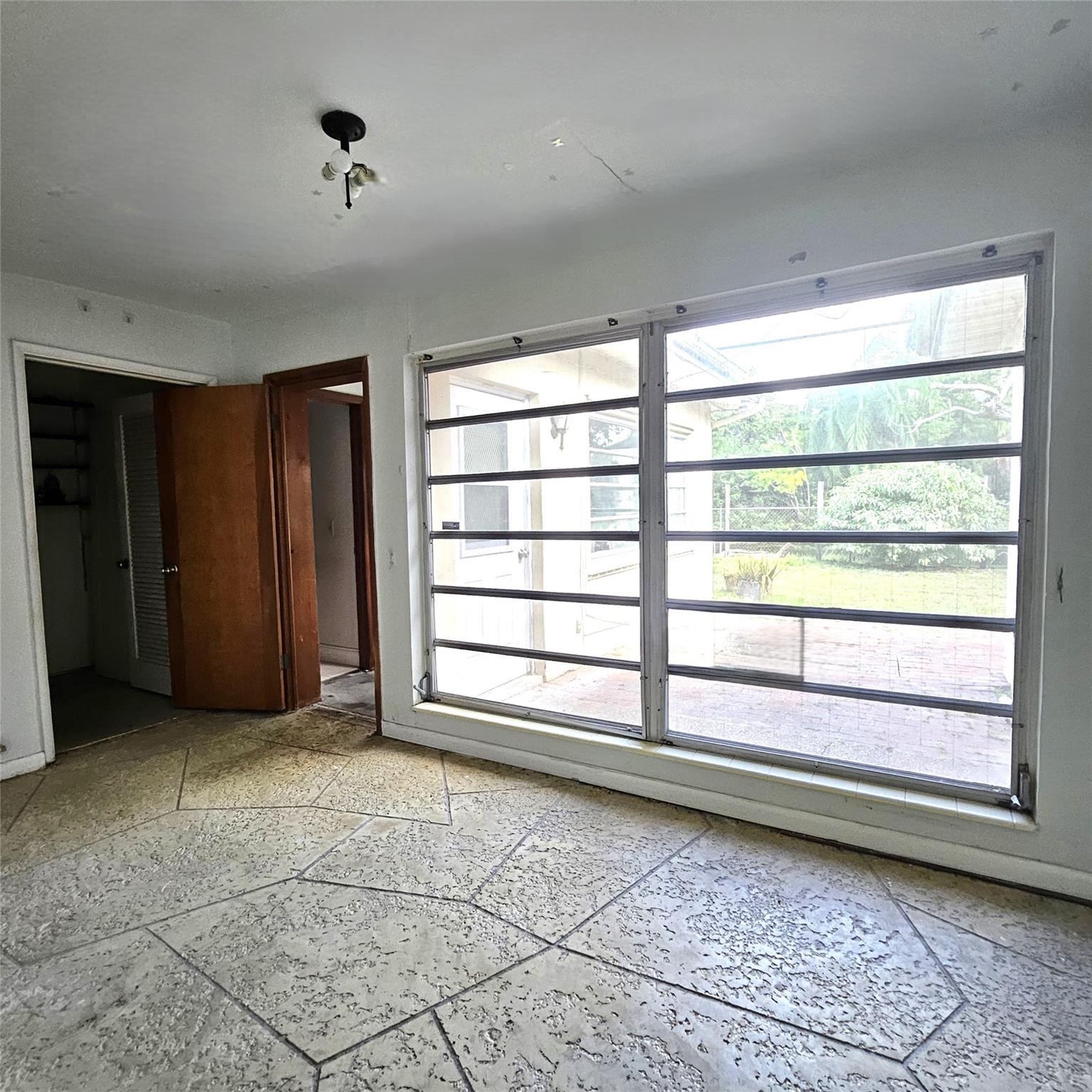 Homes for sale in Plantation, FL | 370 Nw 65Th Ave, Plantation, FL 33317 | MLS# F10535877