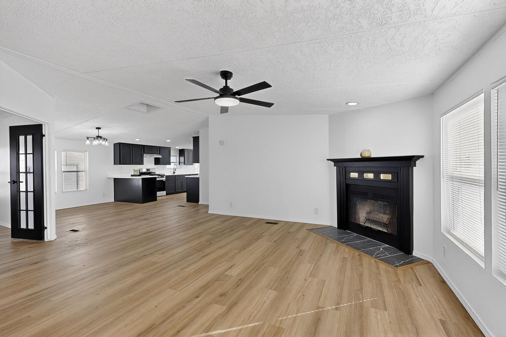 205 10th Avenue SW Living Room