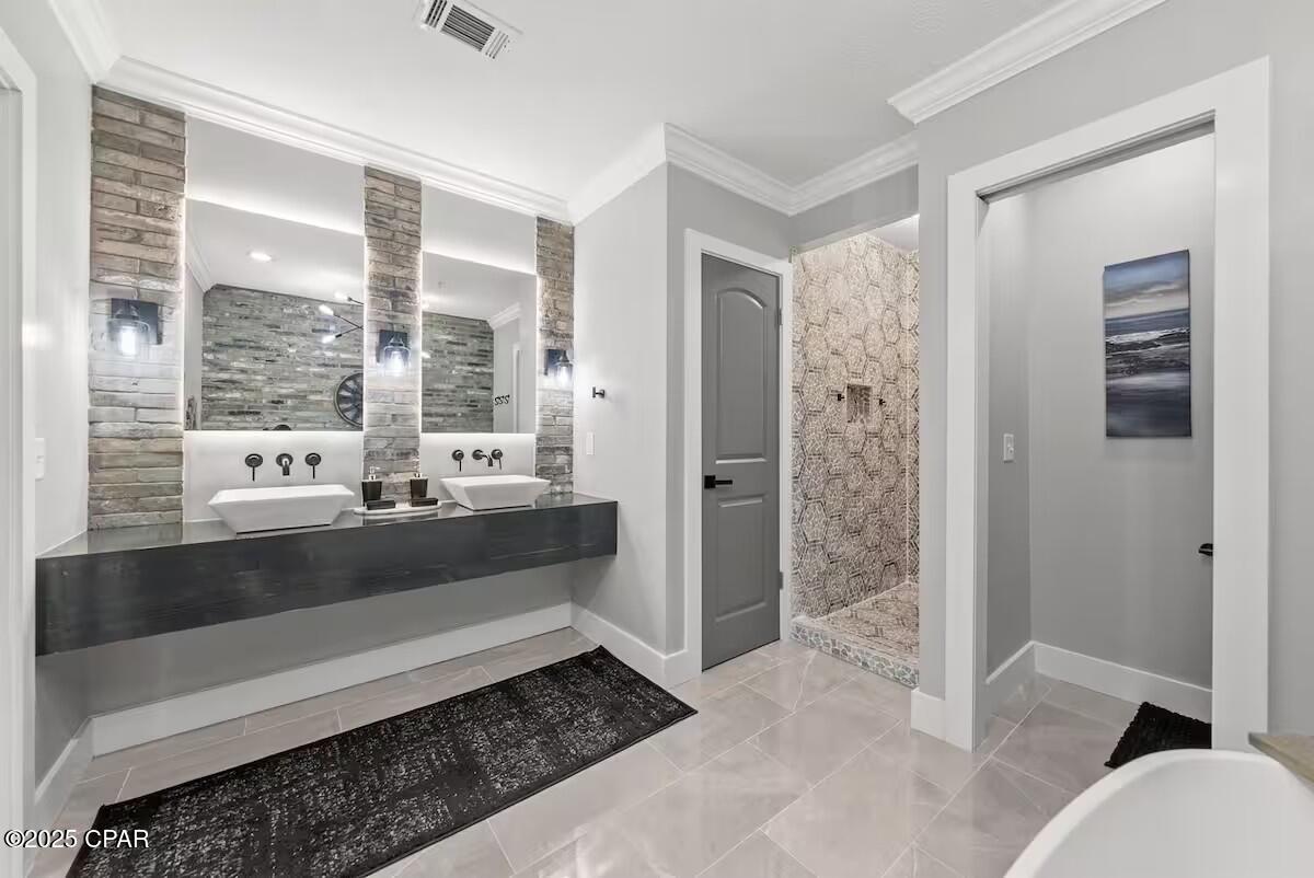 Image 33 For 512 Dement Circle B