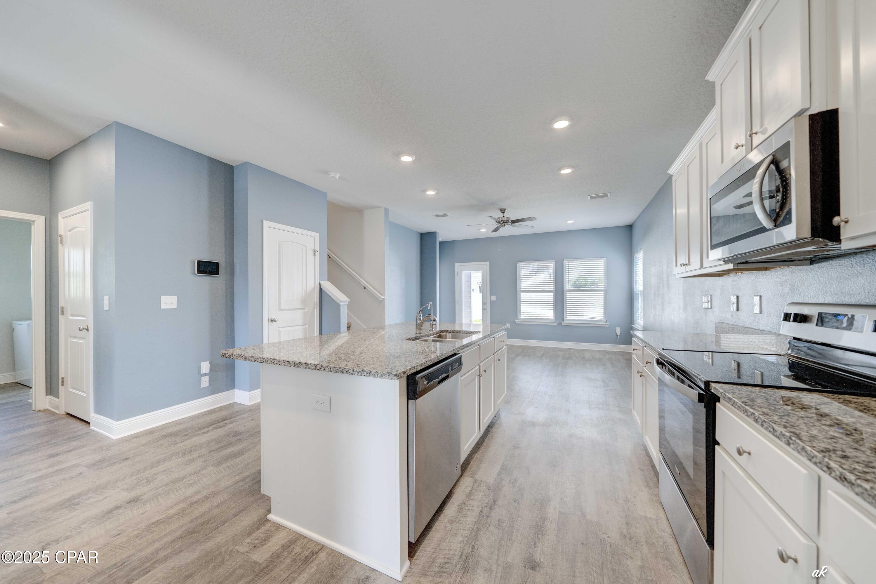 Image 12 For 101 Carriage Road