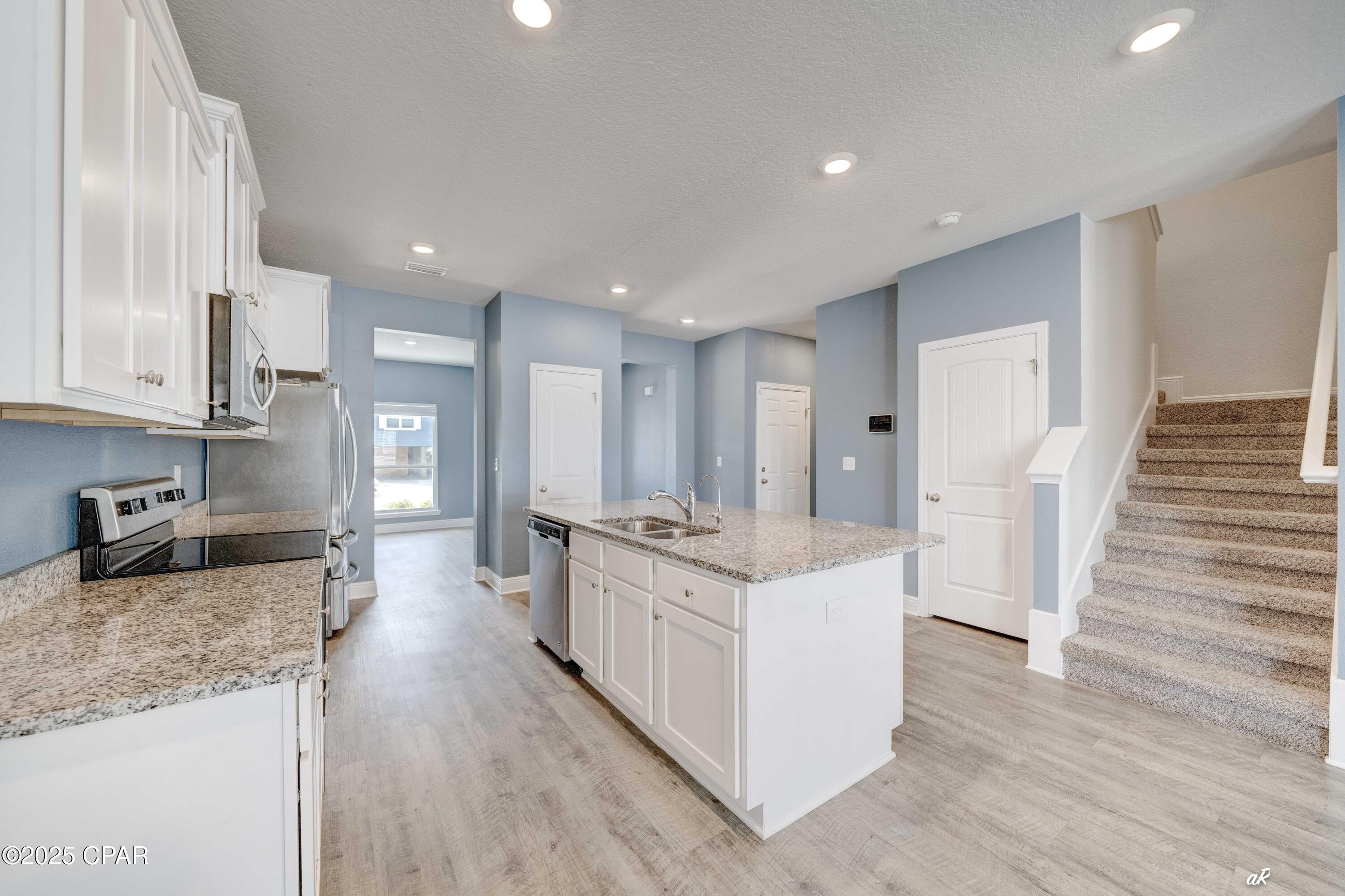 Image 14 For 101 Carriage Road