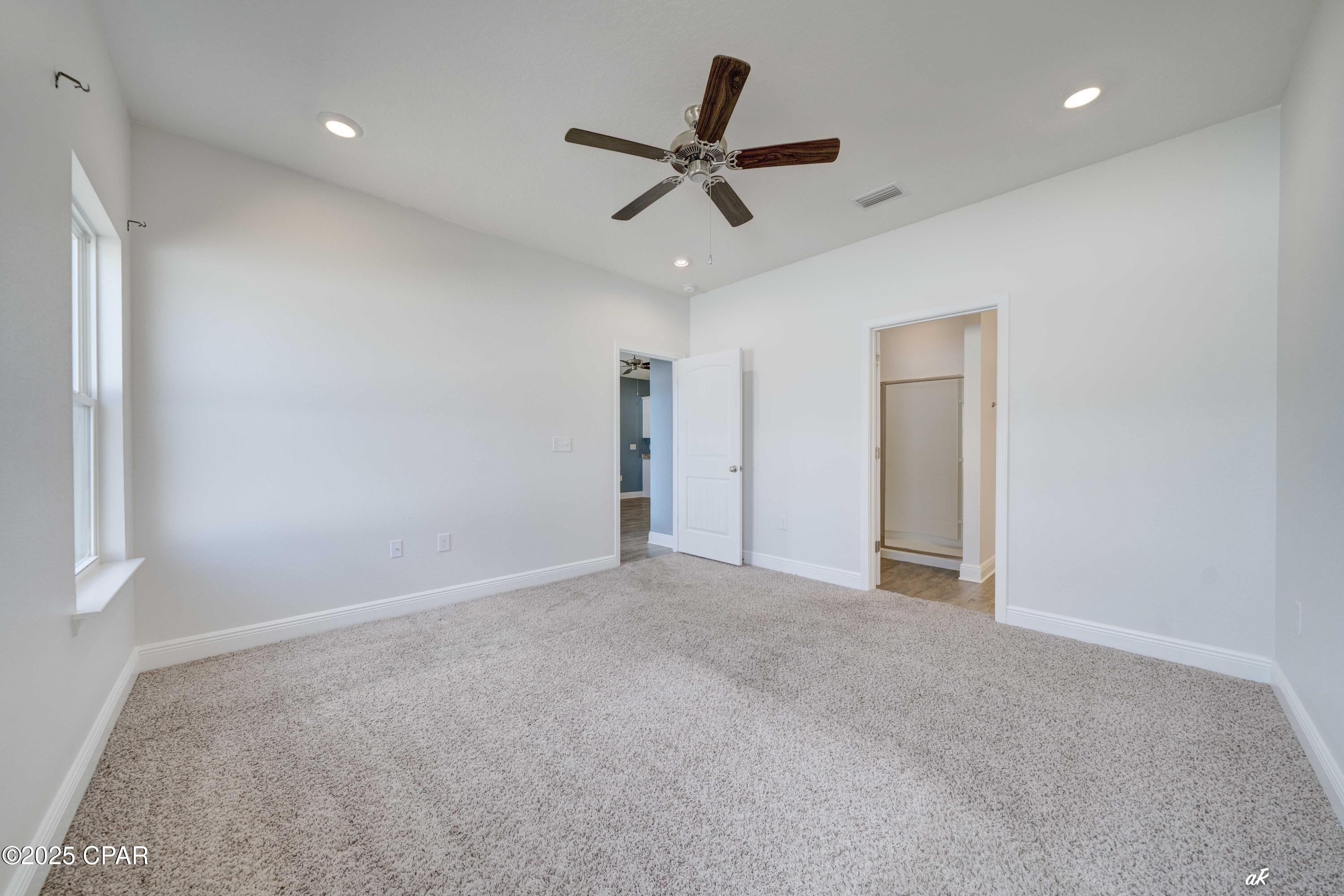 Image 20 For 101 Carriage Road