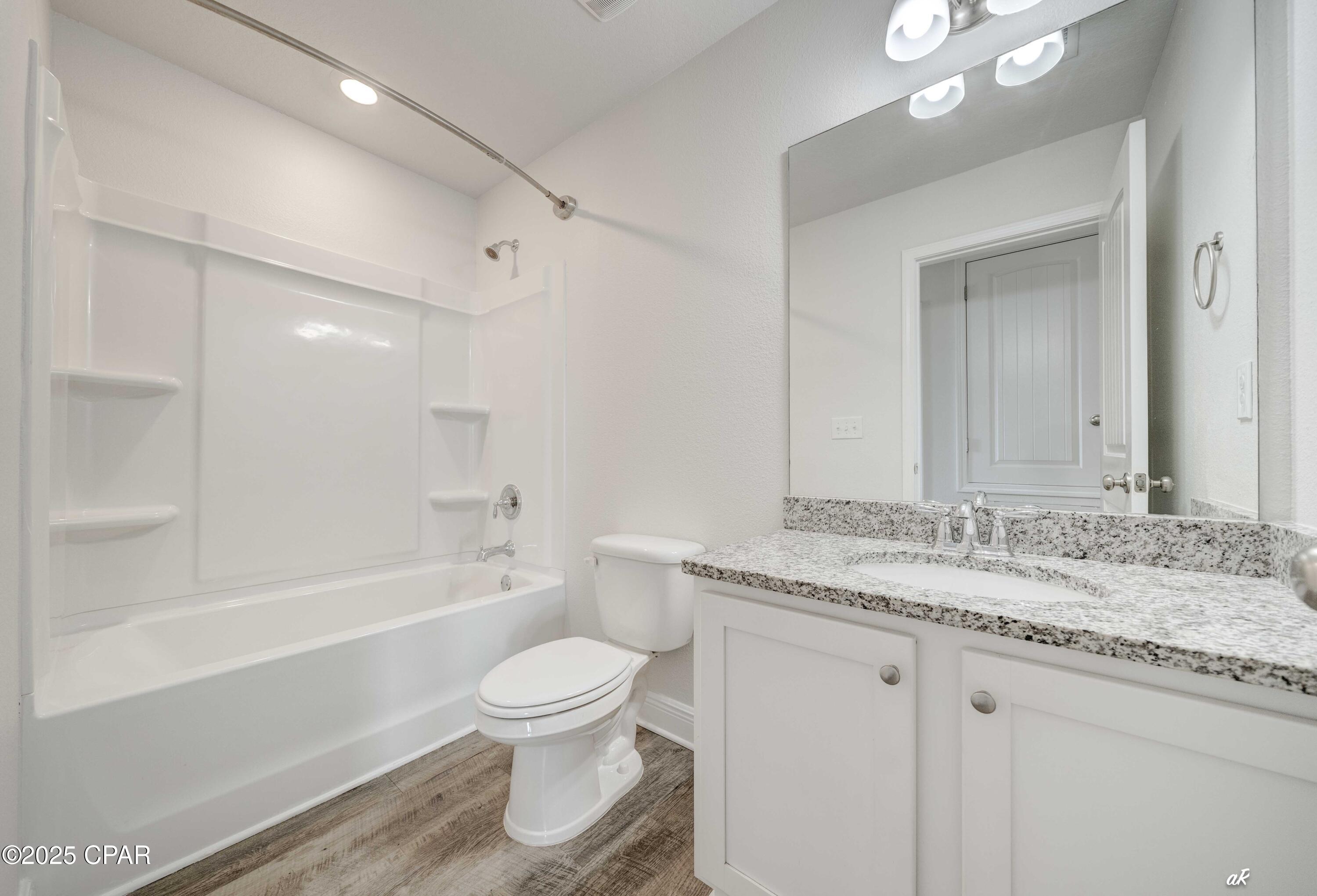 Image 28 For 101 Carriage Road