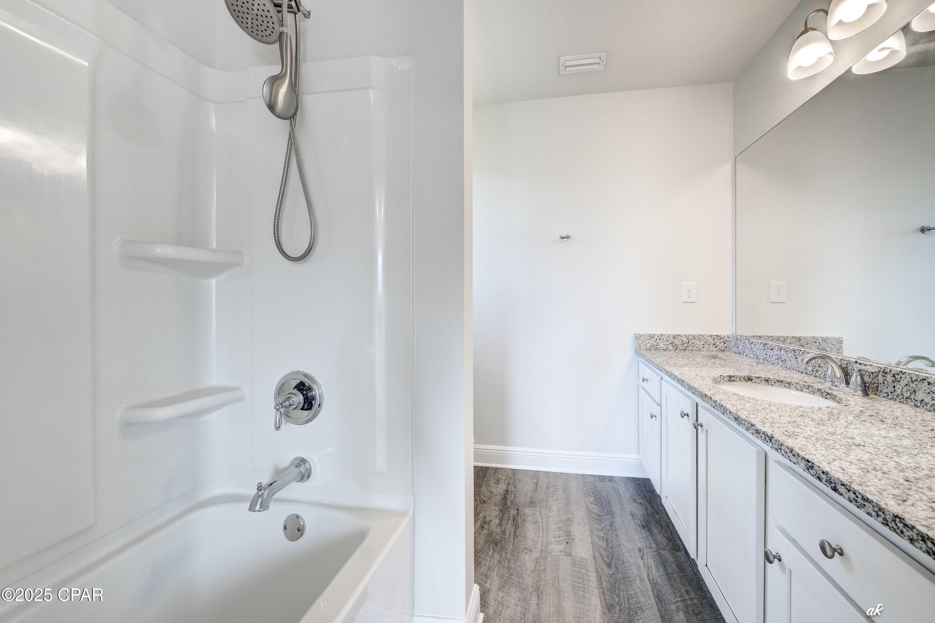 Image 34 For 101 Carriage Road