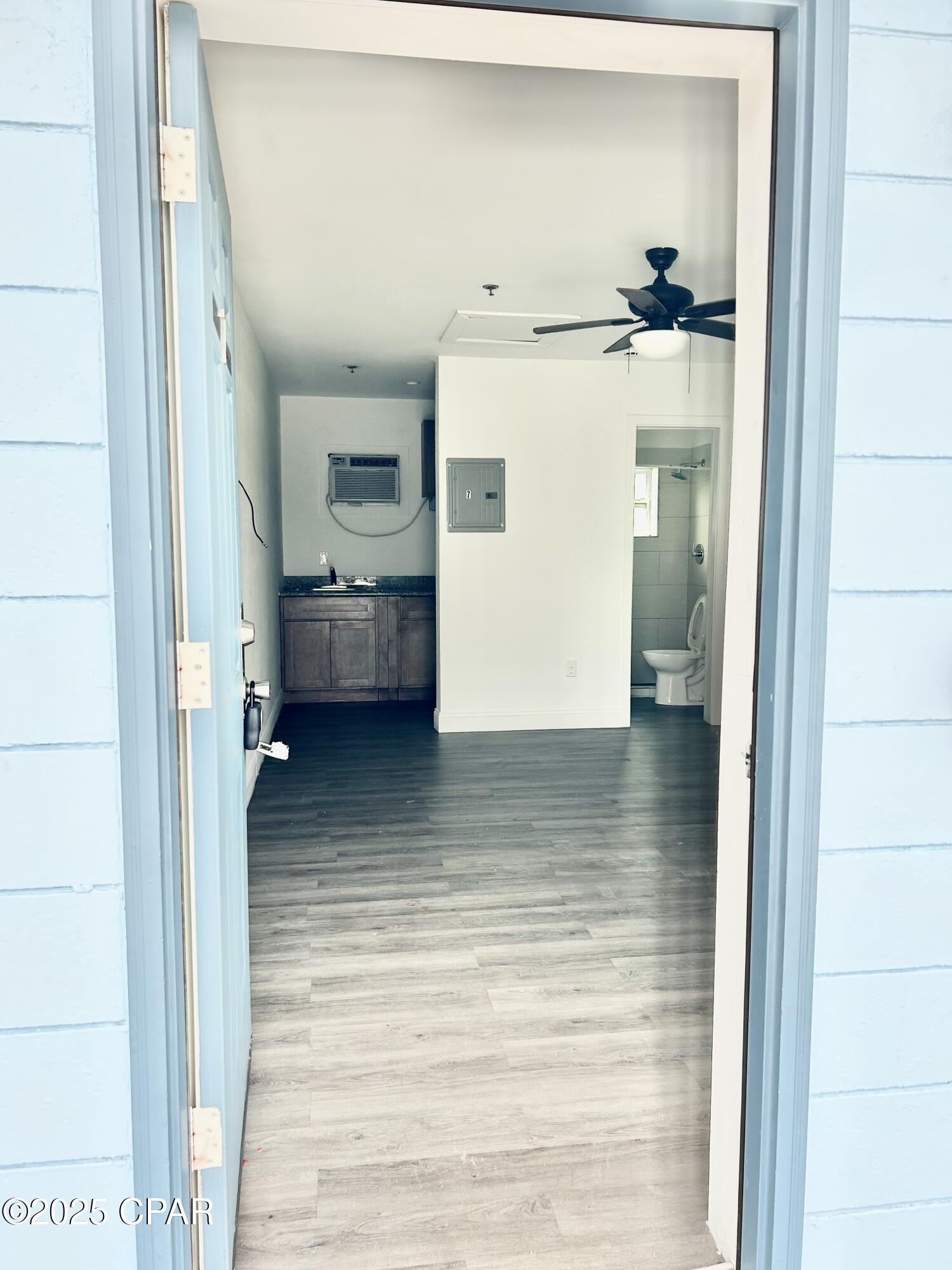 Listing photo id 2 for 3533 Us-98  