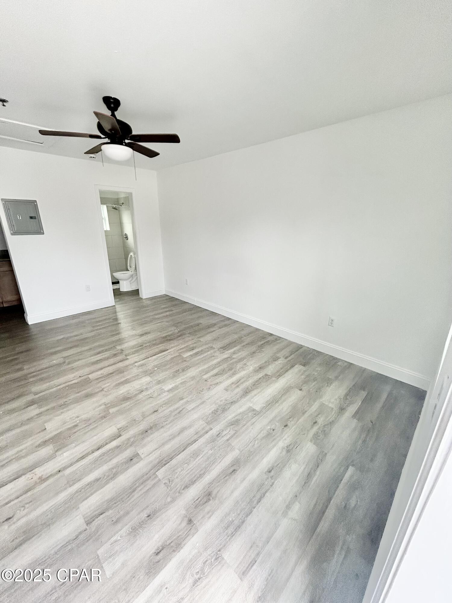 Listing photo id 3 for 3533 Us-98  