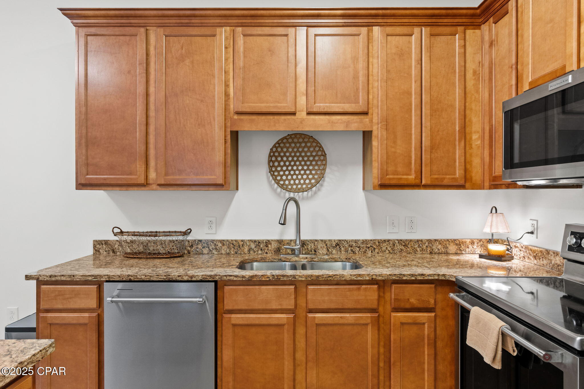 Listing photo id 10 for 231 Somerset Bridge Road 2101