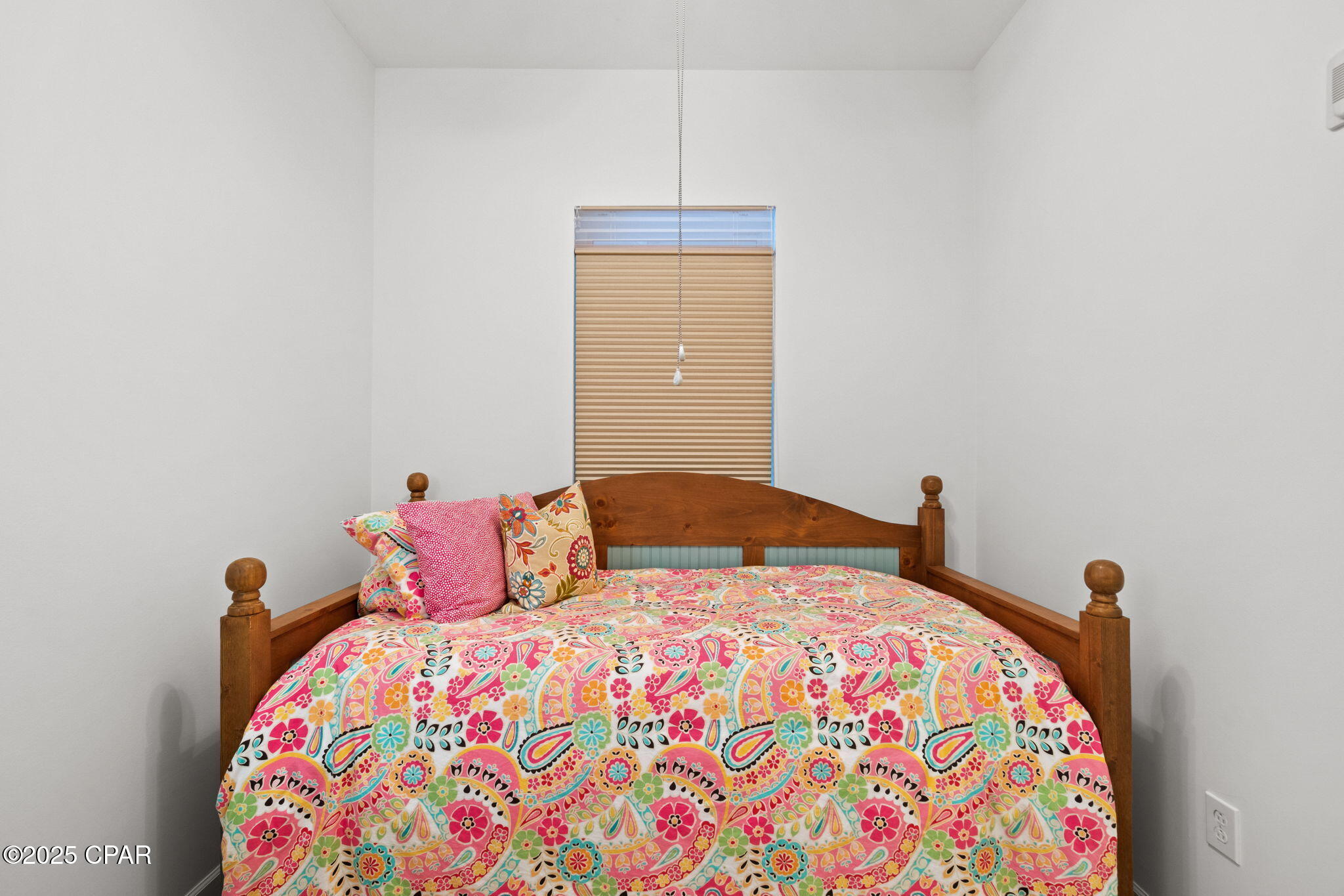 Listing photo id 25 for 231 Somerset Bridge Road 2101