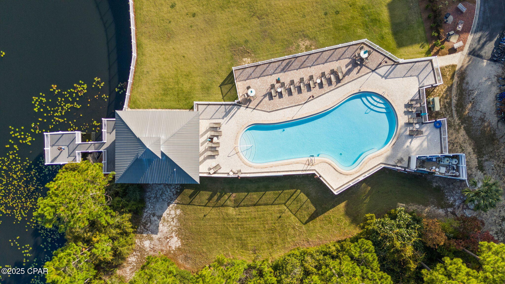 Listing photo id 45 for 231 Somerset Bridge Road 2101