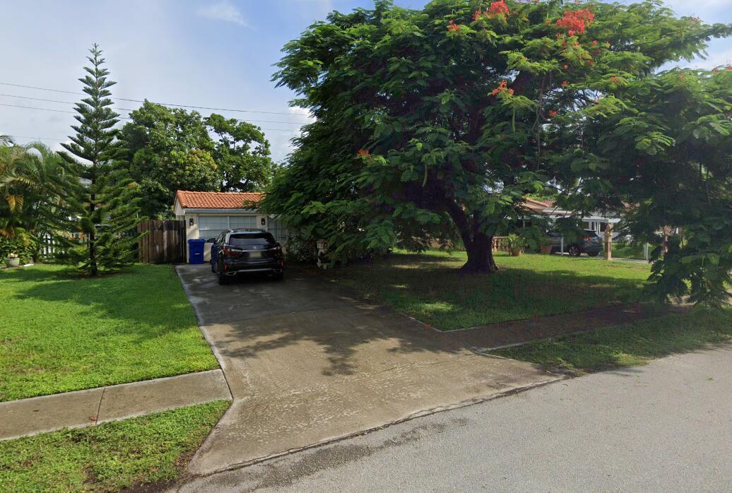 House for Sale in North Miami Beach, FL