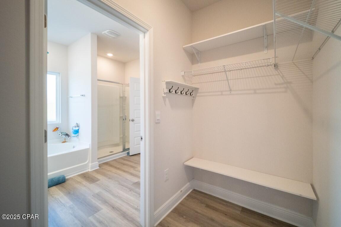 Image 27 For 825 Backwater Road