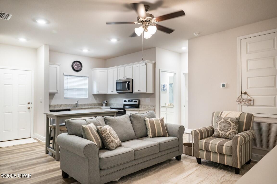 Image 28 For 825 Backwater Road