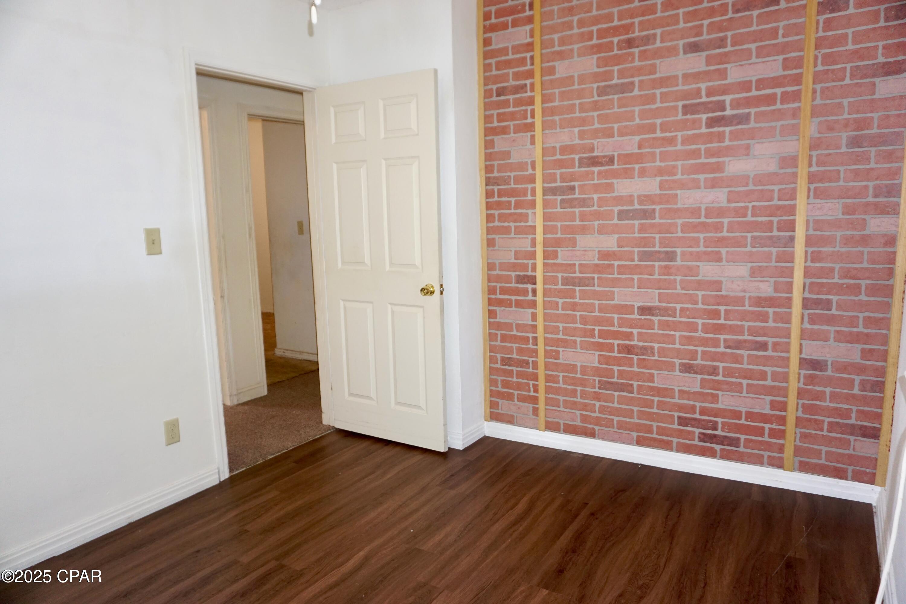 Image 24 For 40 Barnes Avenue