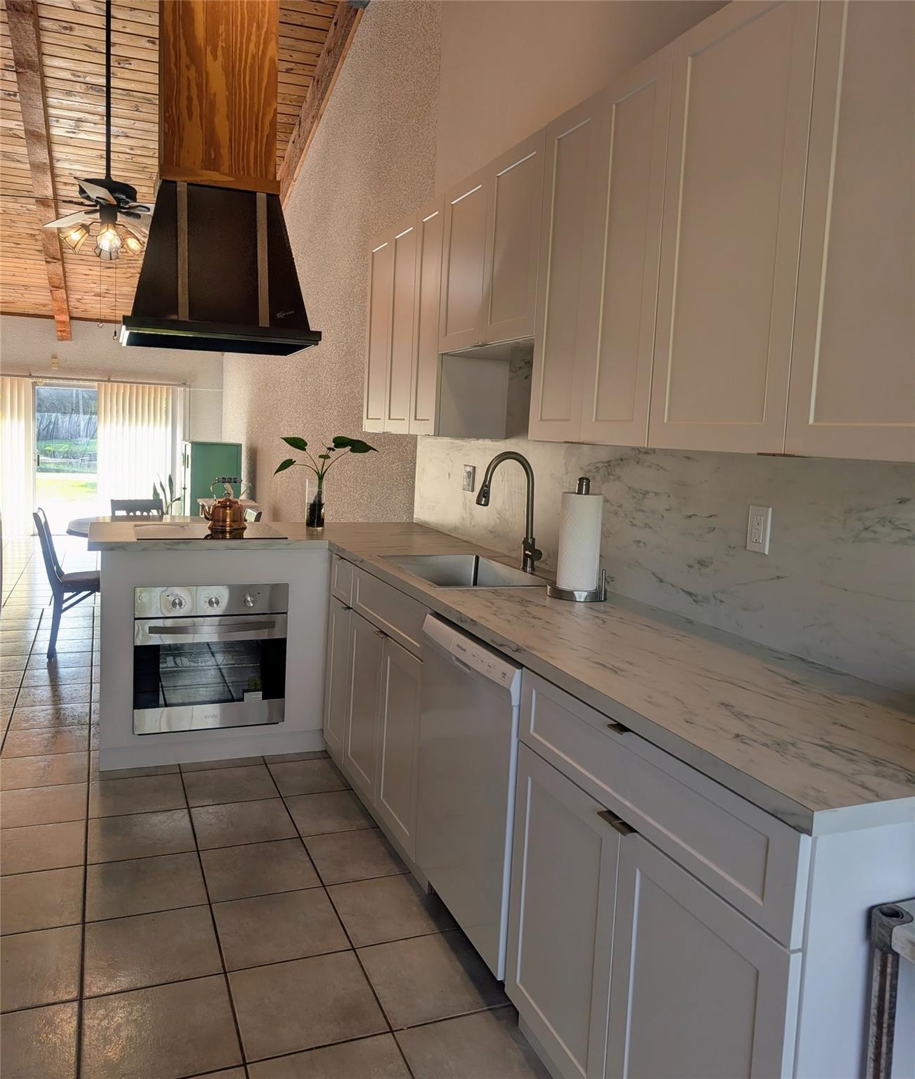 Homes for sale in Pembroke Pines, FL | 11180 Redwood #0, Pembroke Pines, FL 33026 | MLS# F10535651