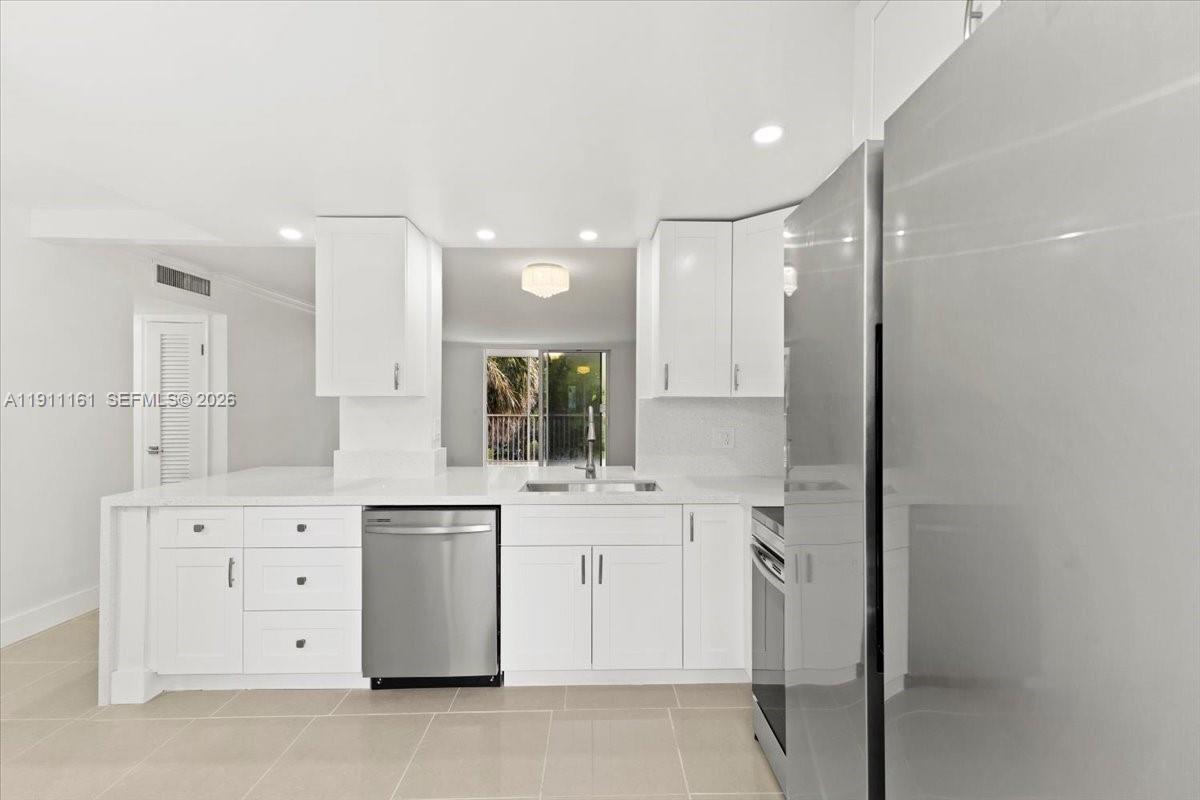 Meadowbrook Towers Condo