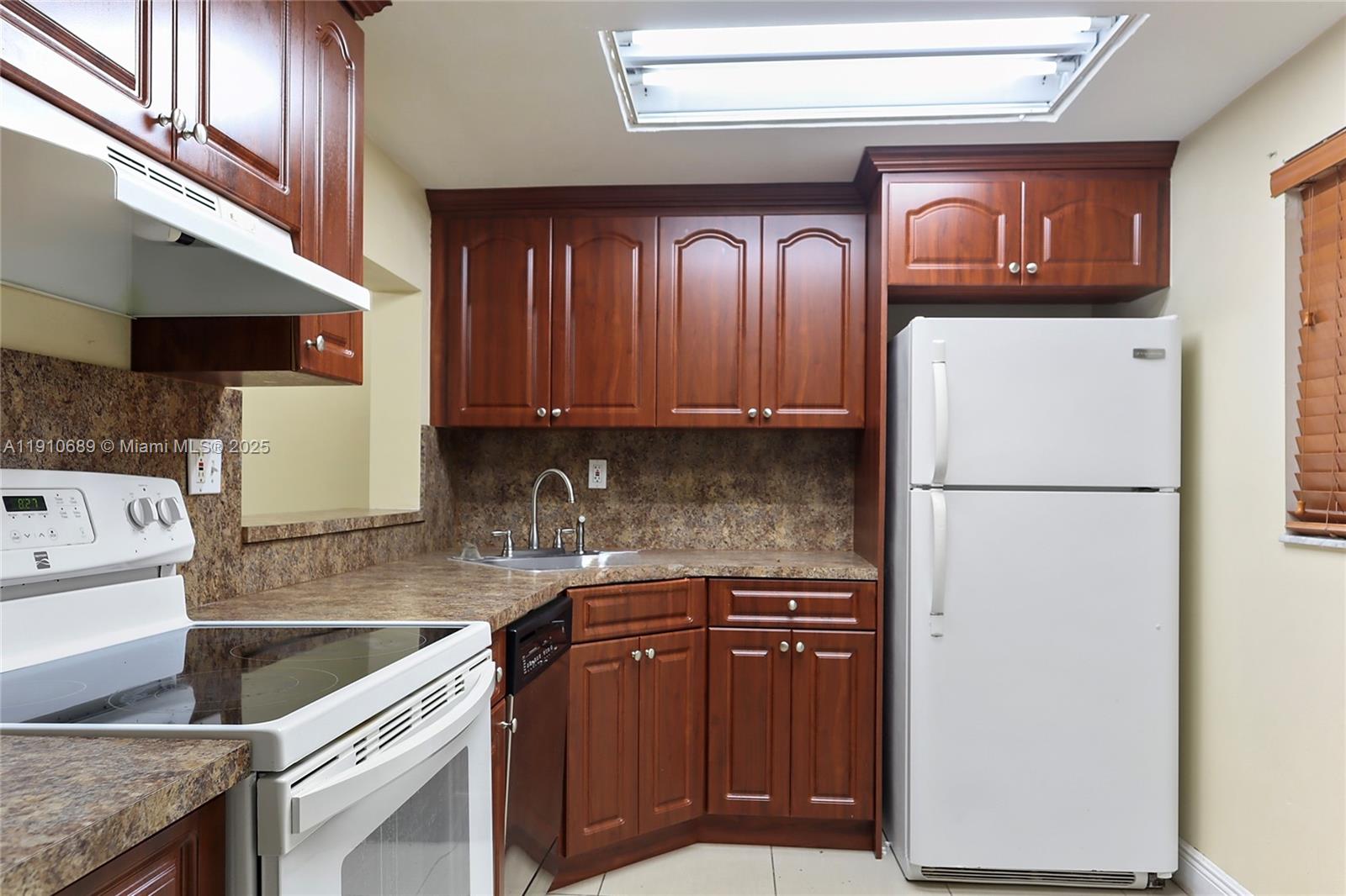 Horizons West Condo #5