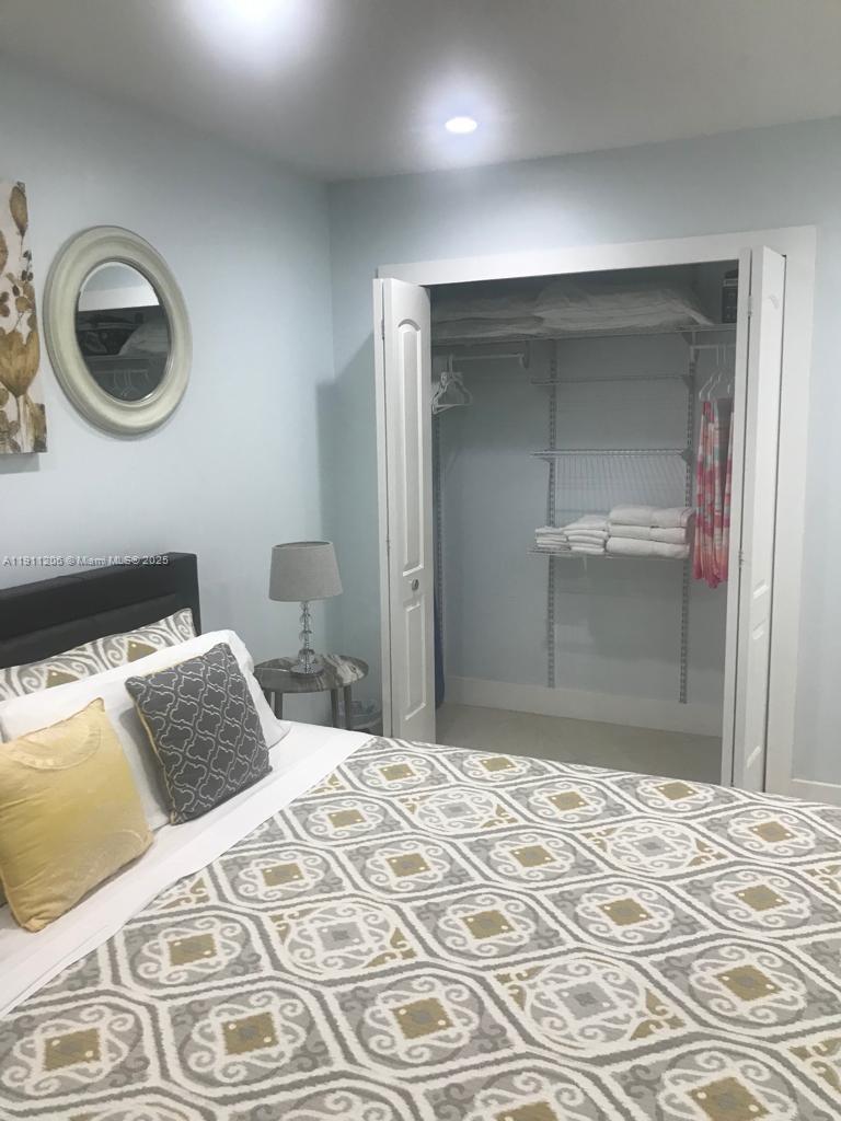 Mimo On The Beach IX Cond