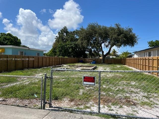 Homes for sale in Hollywood, FL | 2411 Cleveland St, Hollywood, FL 33020 | MLS# A11911217