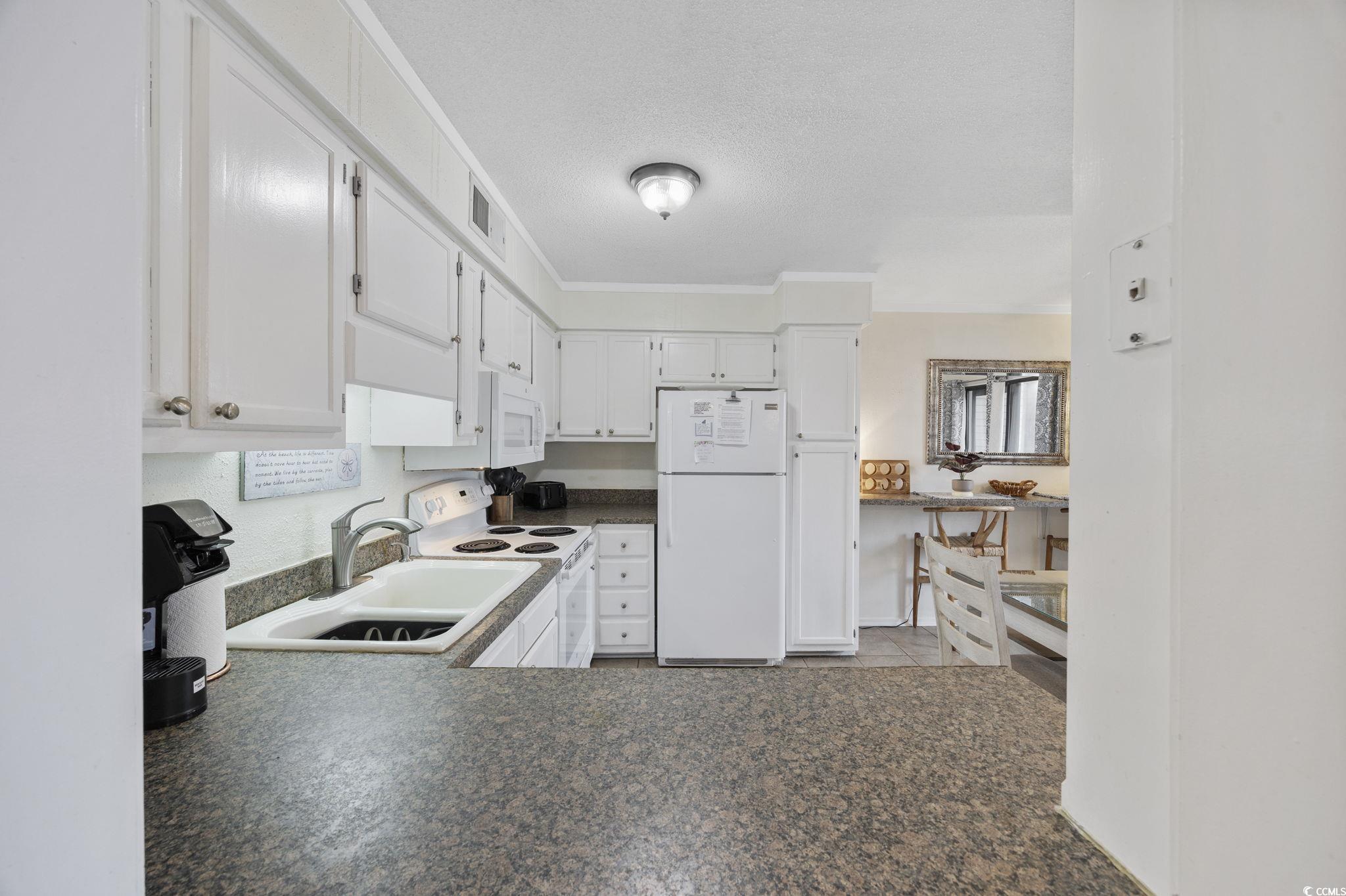2527018 | Photo 14