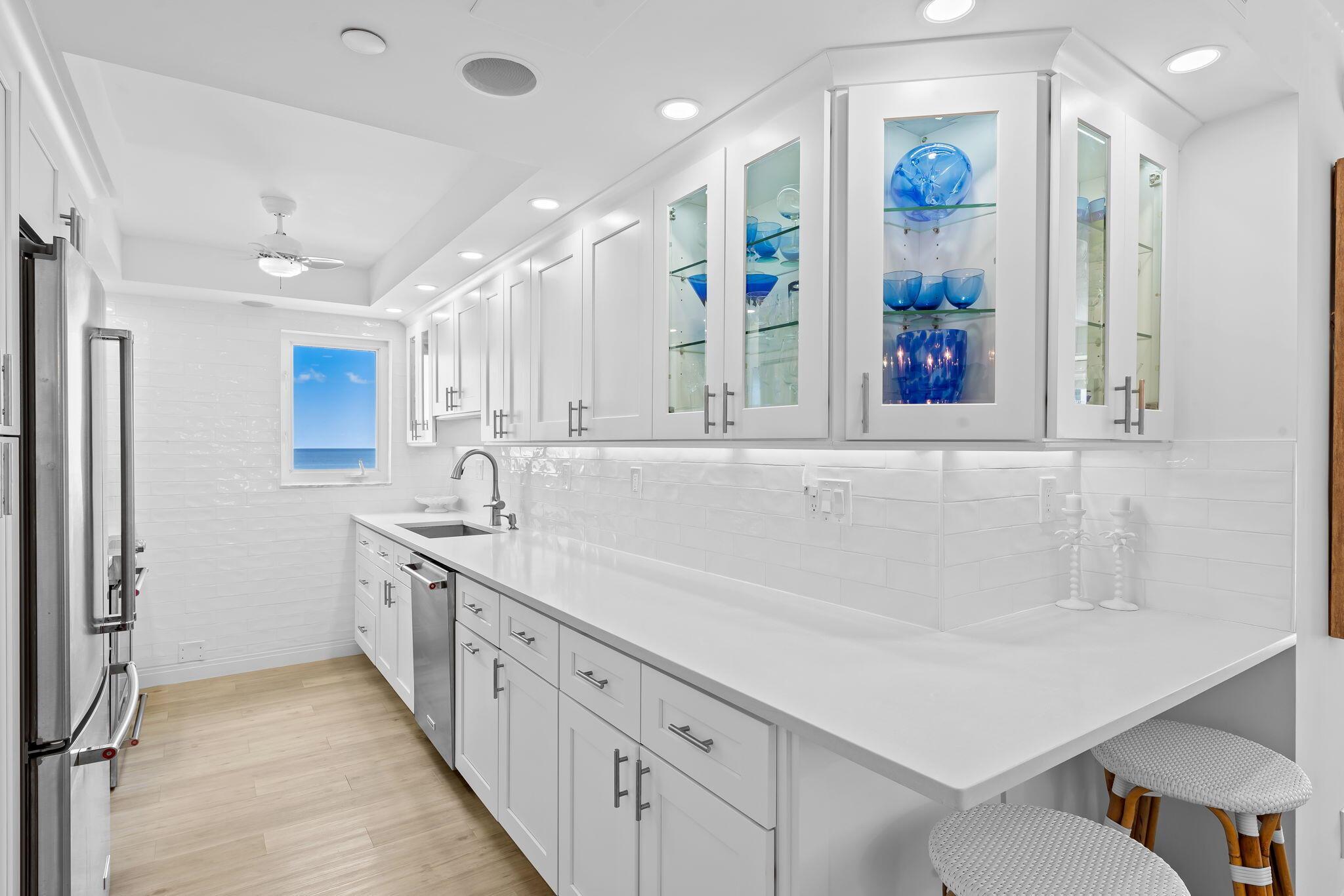 Ambassadors V North Condo