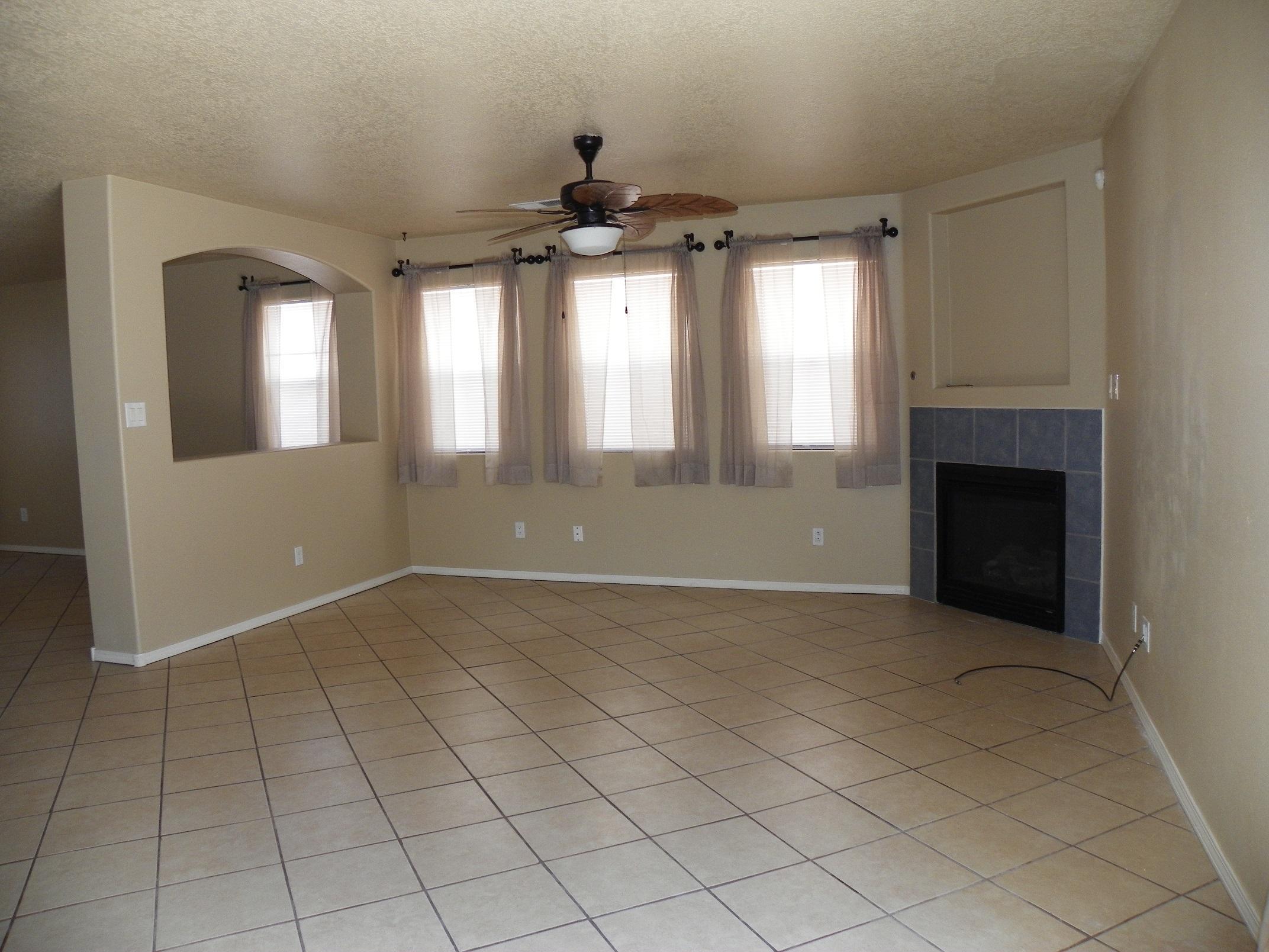 1828 Chicoma Road NE 