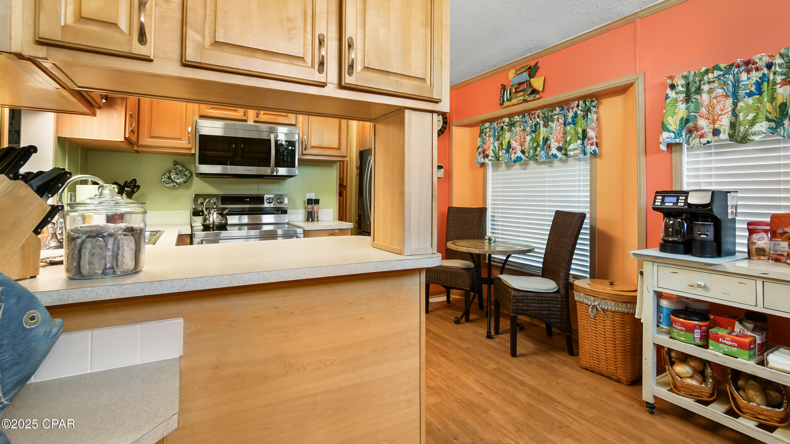 Image 14 For 1219 Thomas Drive 289