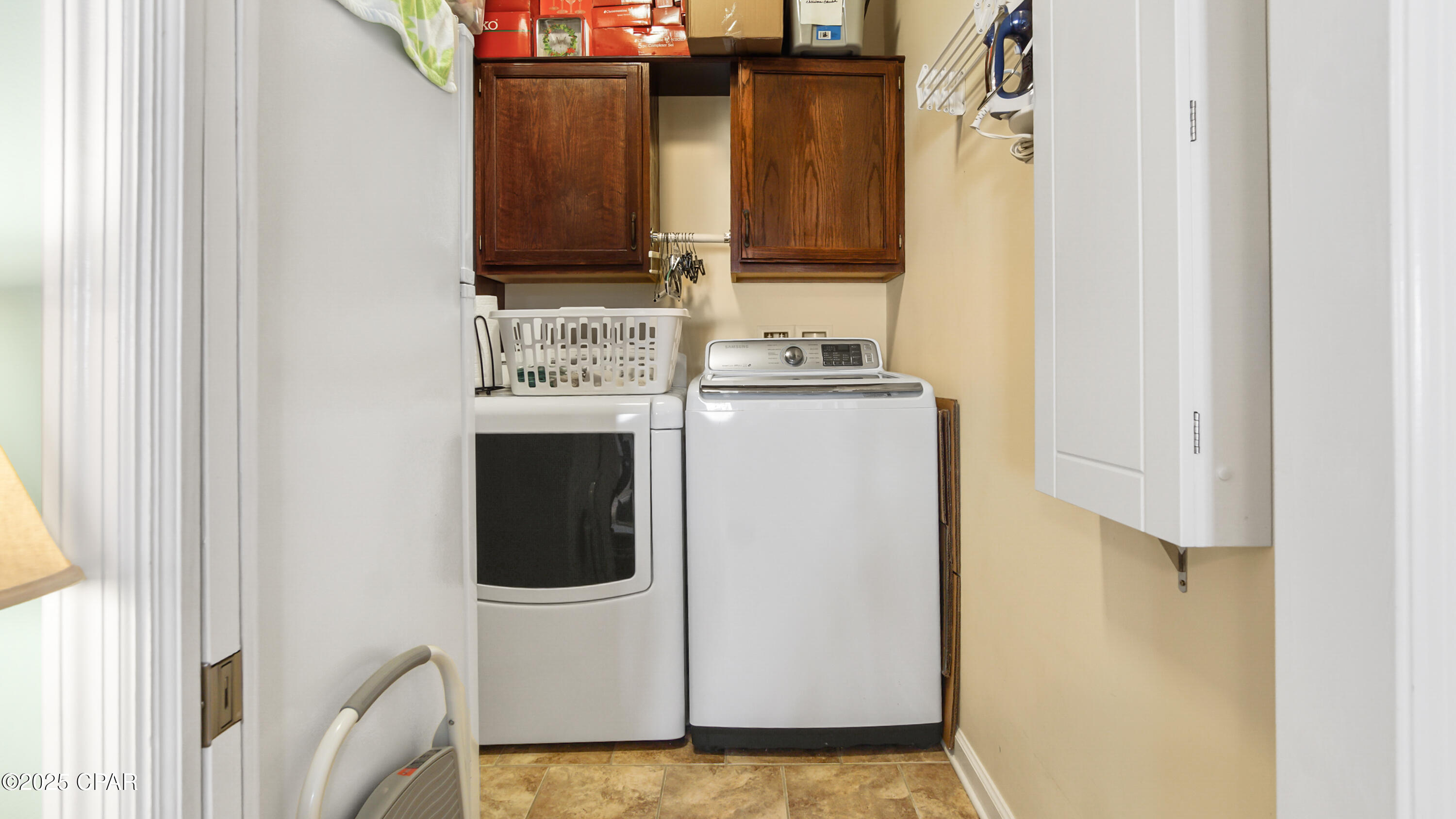 Image 15 For 1219 Thomas Drive 289