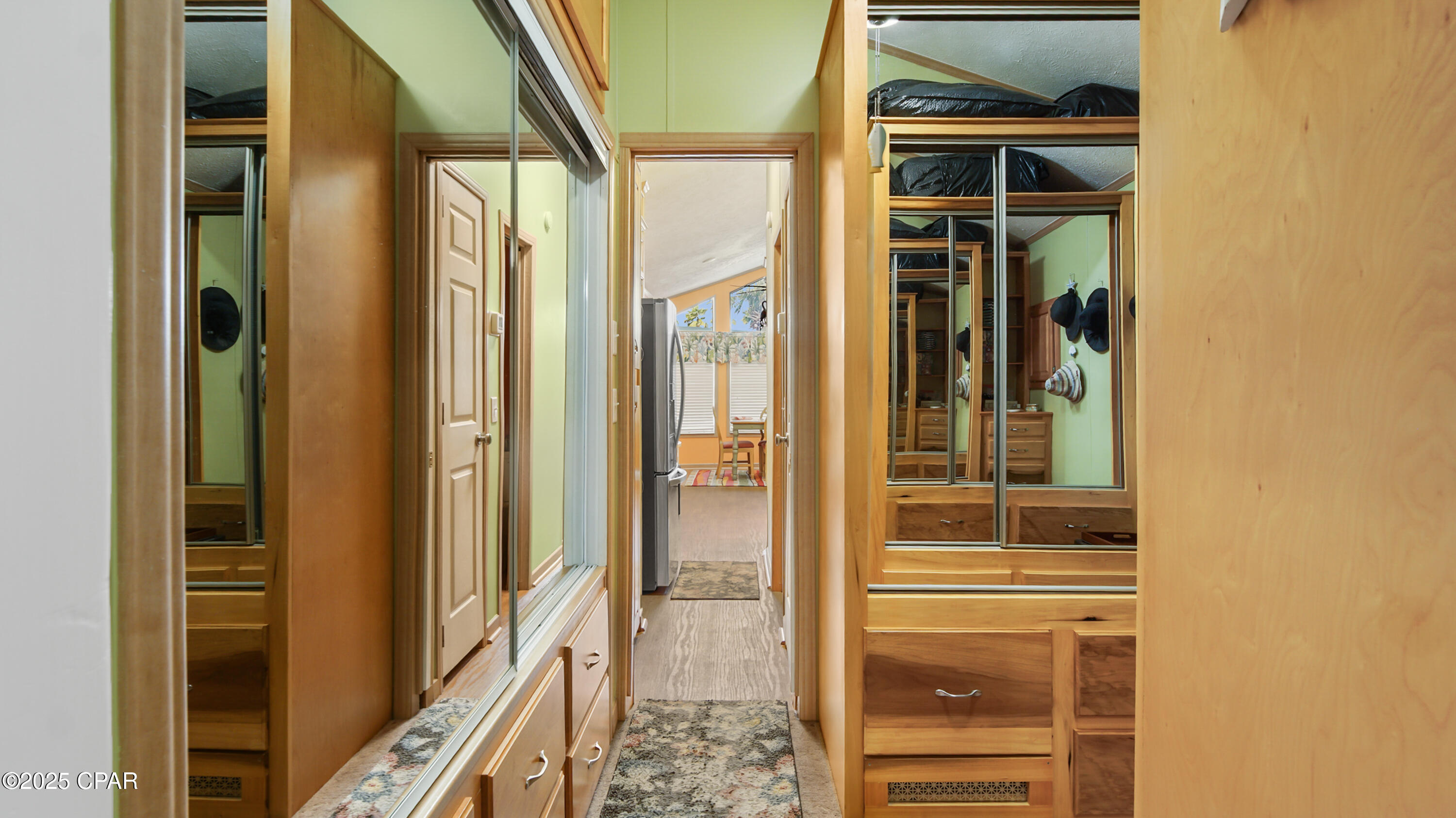 Image 35 For 1219 Thomas Drive 289