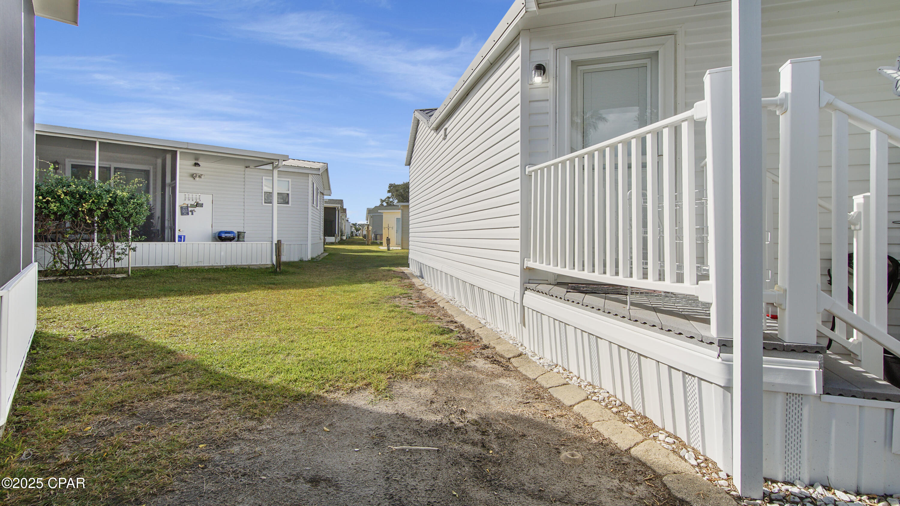 Image 40 For 1219 Thomas Drive 289