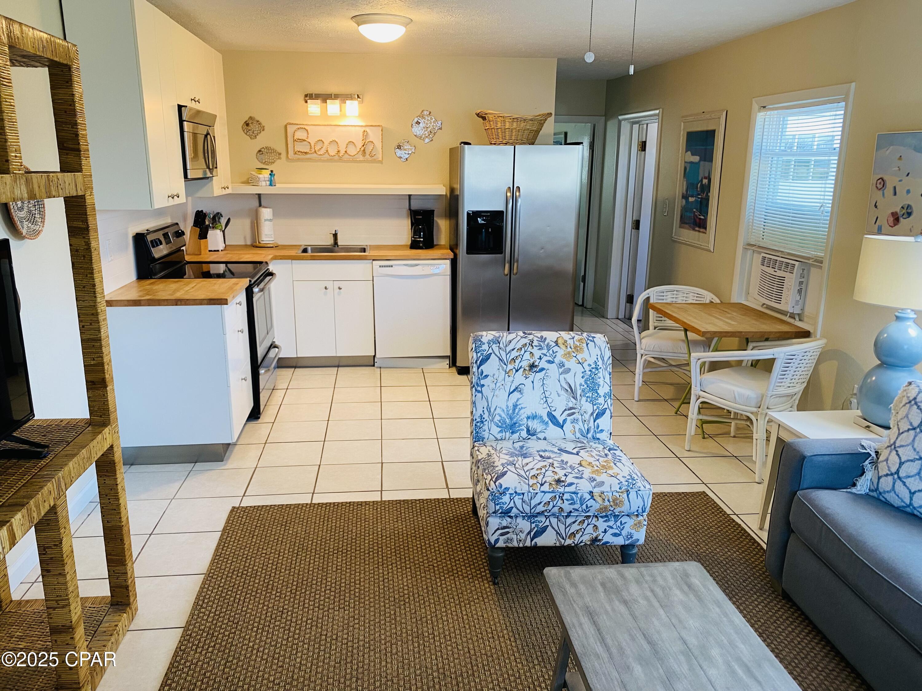 Image 3 For 20314 First Avenue C