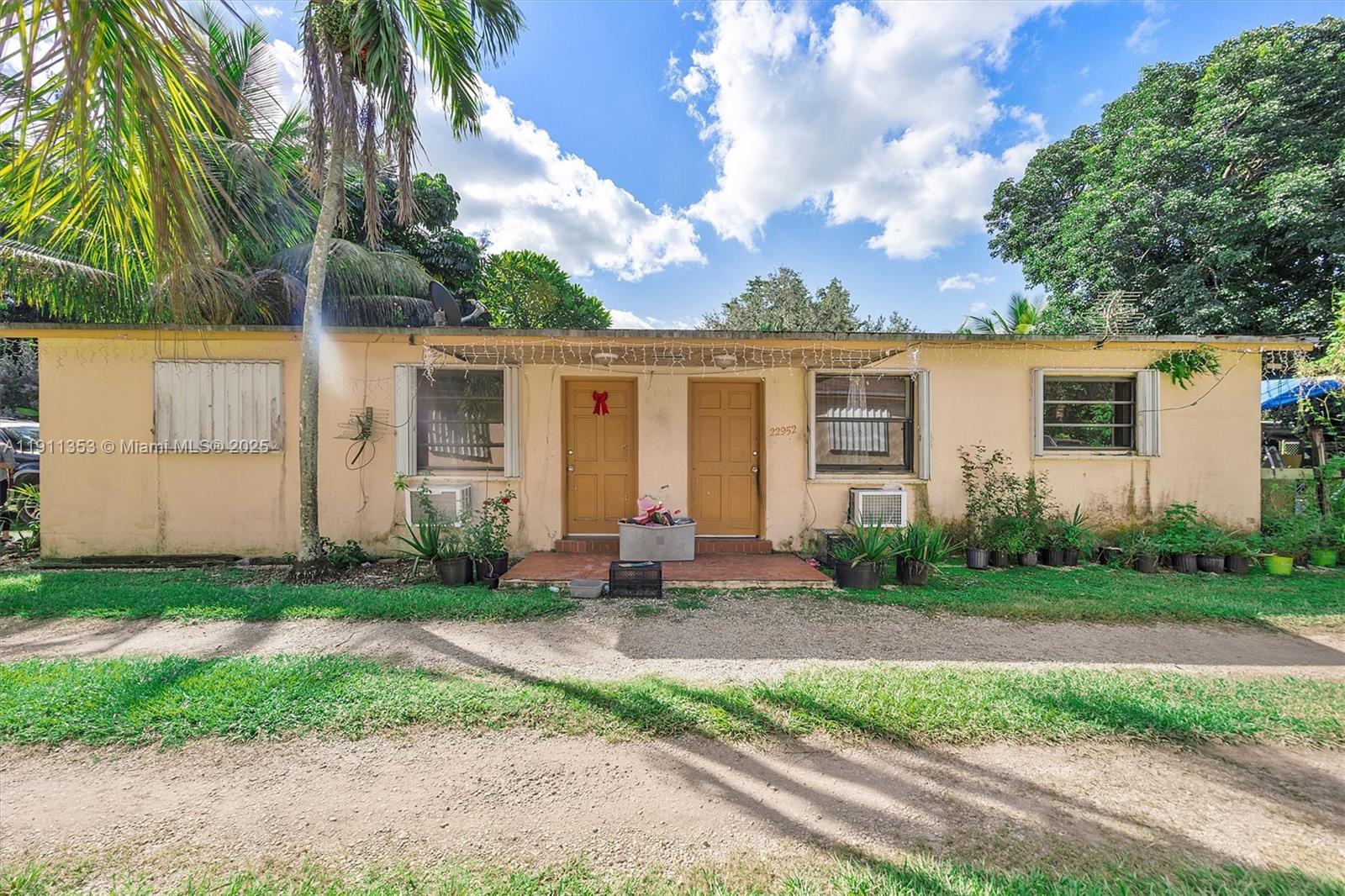 Griffing Silver Palm Sub