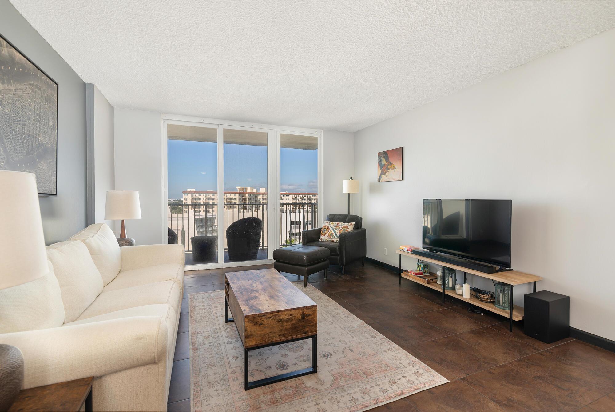 Le Chateau Royal Condo