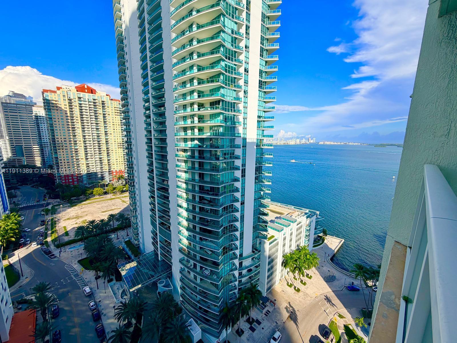 The Emerald At Brickell C