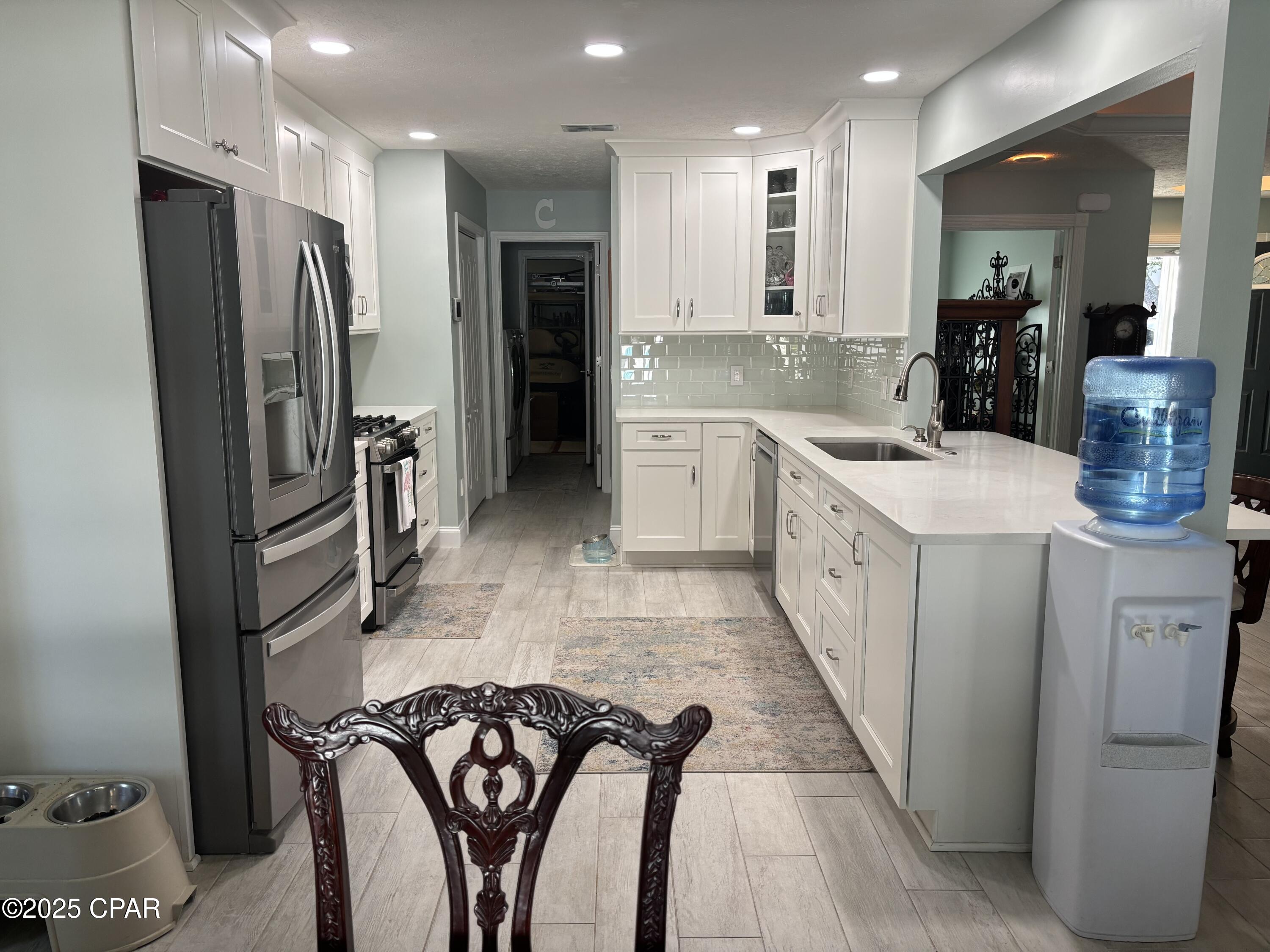 Image 4 For 8632 Lagoon Drive