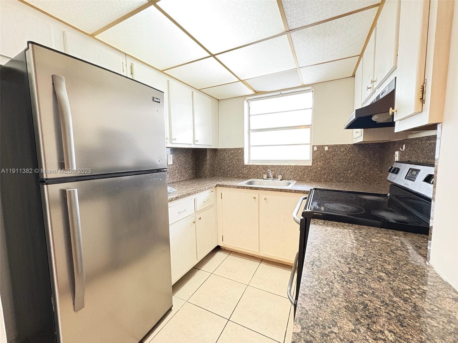 Hallcrest Apts Condo