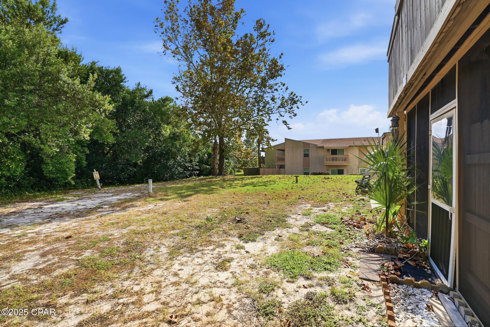 Image 47 For 17462 Front Beach Road 3-d2
