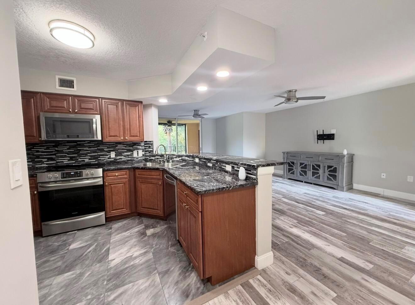 Hypoluxos Mariners Cay Co